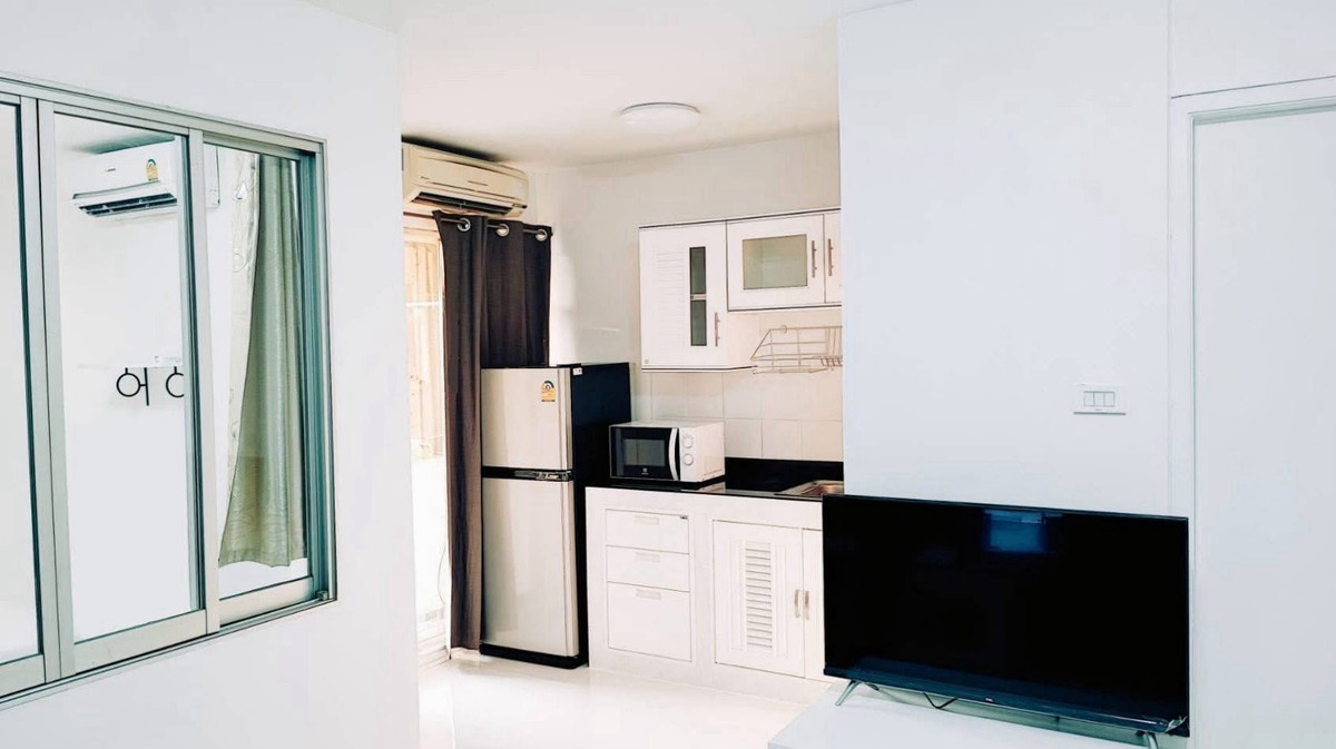 For RentCondoRamkhamhaeng, Hua Mak : For rent, LPN Condo Lumpini Condo Bodindecha-Ramkhamhaeng, 5th floor, fully furnished, ready to move in.