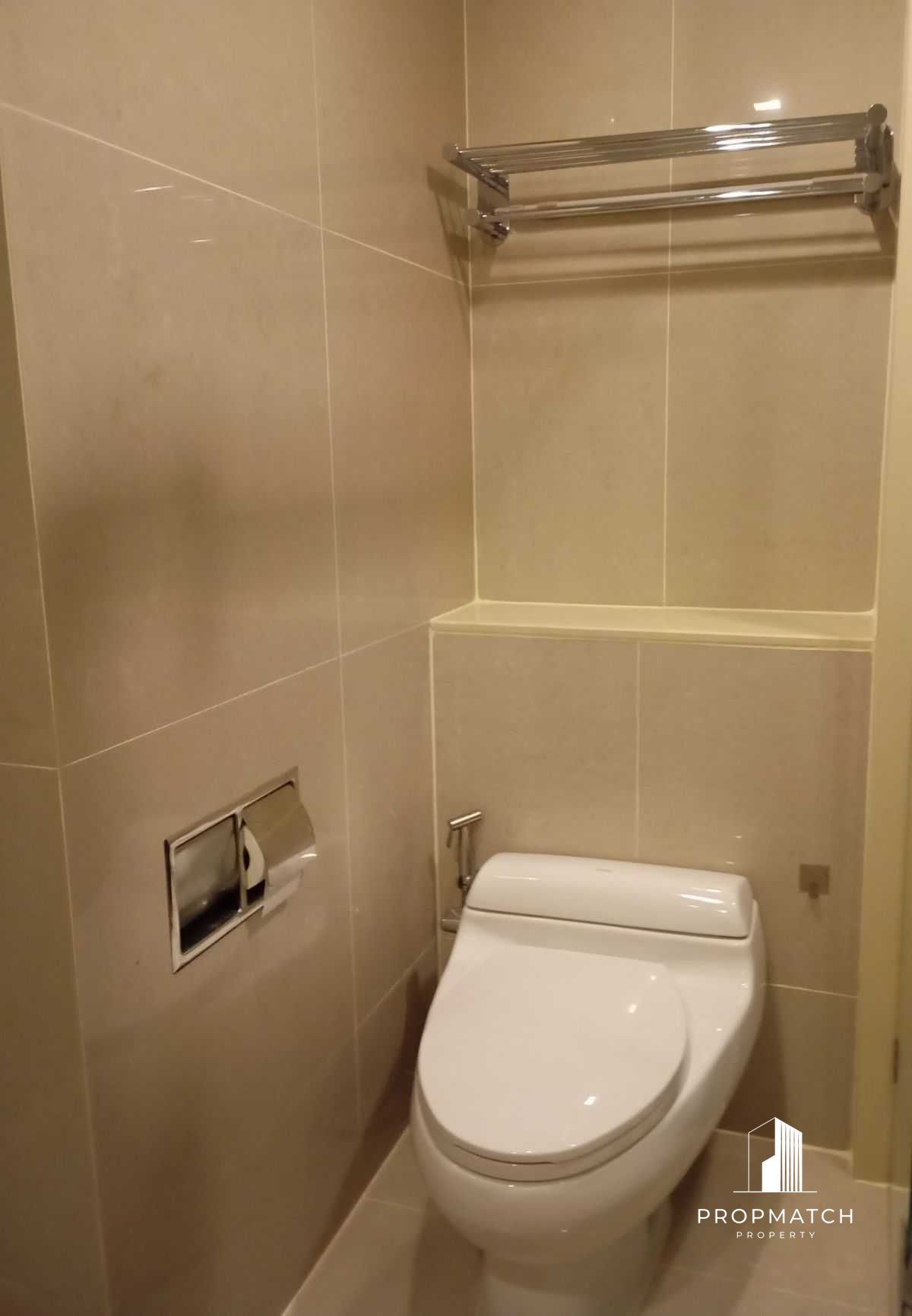 For SaleCondoRama9, Petchburi, RCA : ⚡️the address asoke 36sqm ⚡️1B1B💫5,150,000 ⚡️ Selling with tenant 20,000 B💫 next to MRT Phetchaburi, near Airportlink Makkasan, gold pouring, Phetchaburi, Asoke. If interested, contact Putter 0928895628