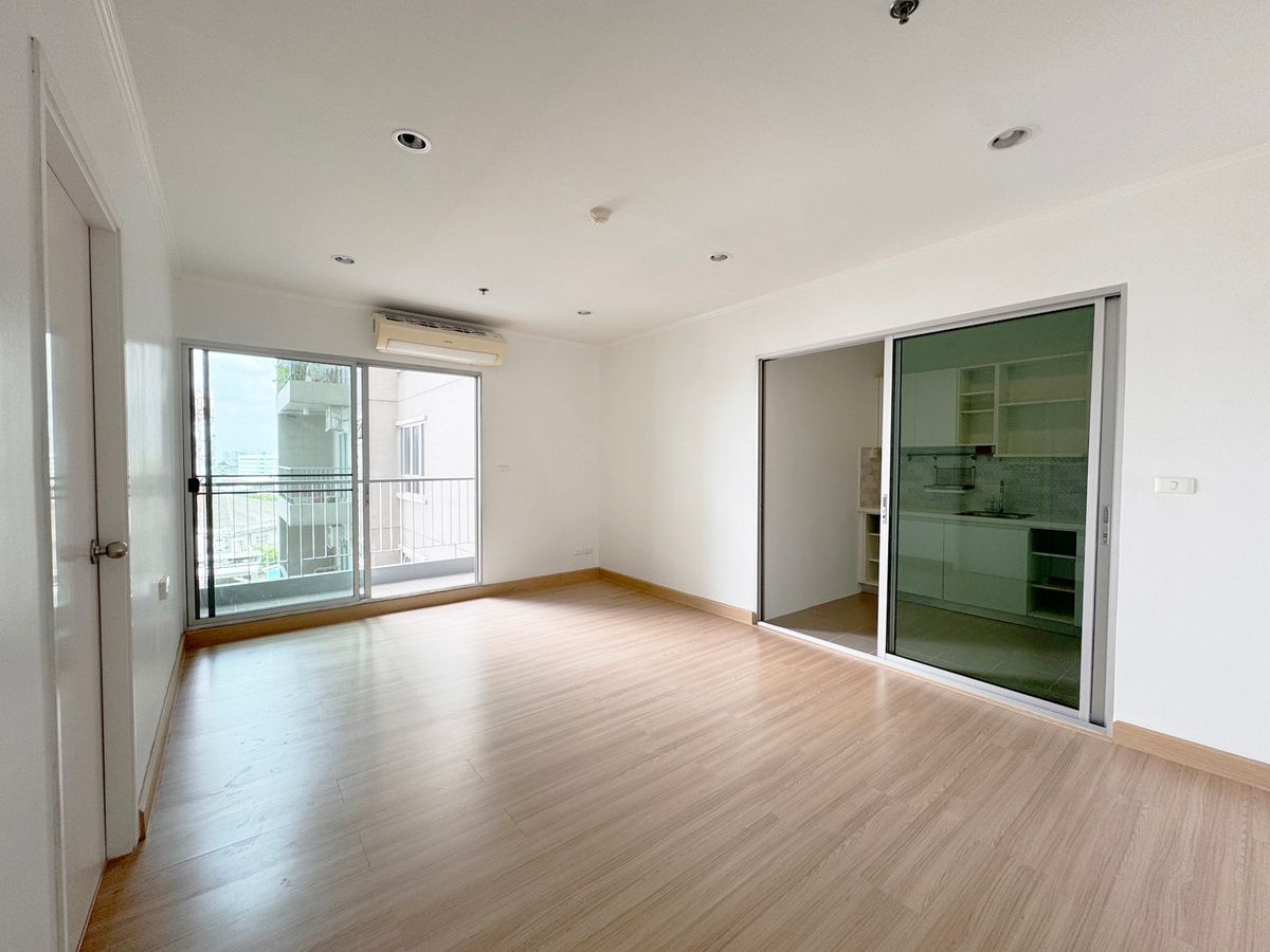 ขายคอนโดวงเวียนใหญ่ เจริญนคร : ขาย Motif Condo 1 ห้องนอน 1 ห้องน้ำ ครัวแยก ห้องสวยสภาพดี 