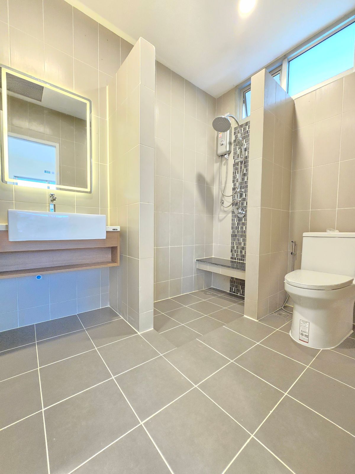 For SaleHouseLadkrabang, Suwannaphum Airport : [For Sale] Urgent Sale! 🔥 4-Bedroom Single House Atoll Maldives Palms – Corner Unit, Fully Renovated, Move-in Ready! Near Mega Bangna