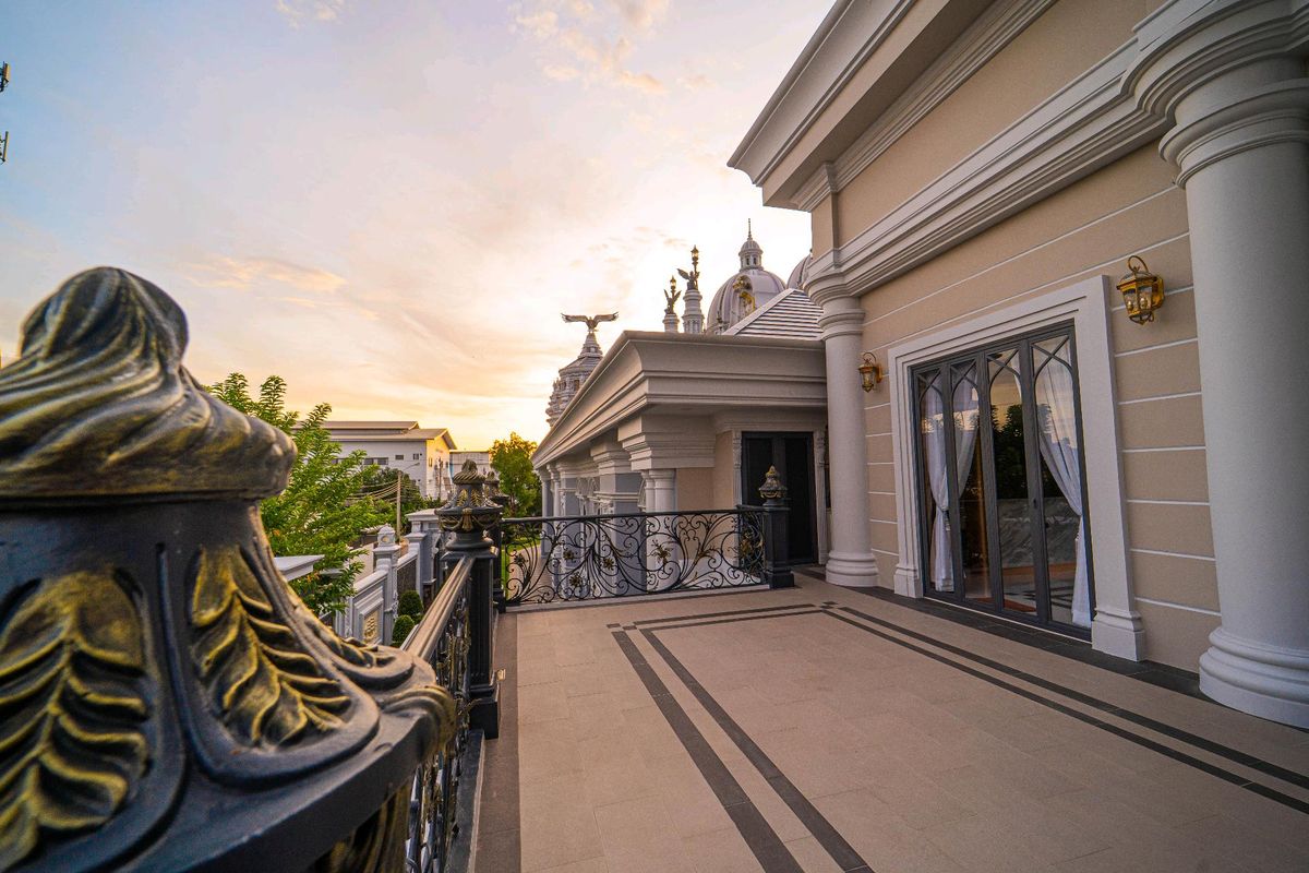 ขายบ้านพุทธมณฑล ศาลายา : 🏛️ ขายคฤหาสน์ที่มีหลังเดียวในโลก — หนึ่งเดียวบนพุทธมณฑลสาย 3