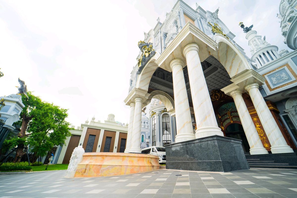ขายบ้านพุทธมณฑล ศาลายา : 🏛️ ขายคฤหาสน์ที่มีหลังเดียวในโลก — หนึ่งเดียวบนพุทธมณฑลสาย 3