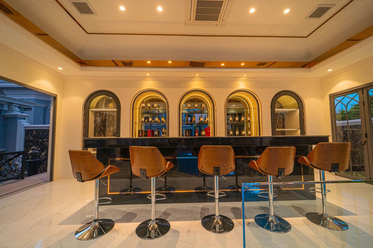 ขายบ้านพุทธมณฑล ศาลายา : 🏛️ ขายคฤหาสน์ที่มีหลังเดียวในโลก — หนึ่งเดียวบนพุทธมณฑลสาย 3