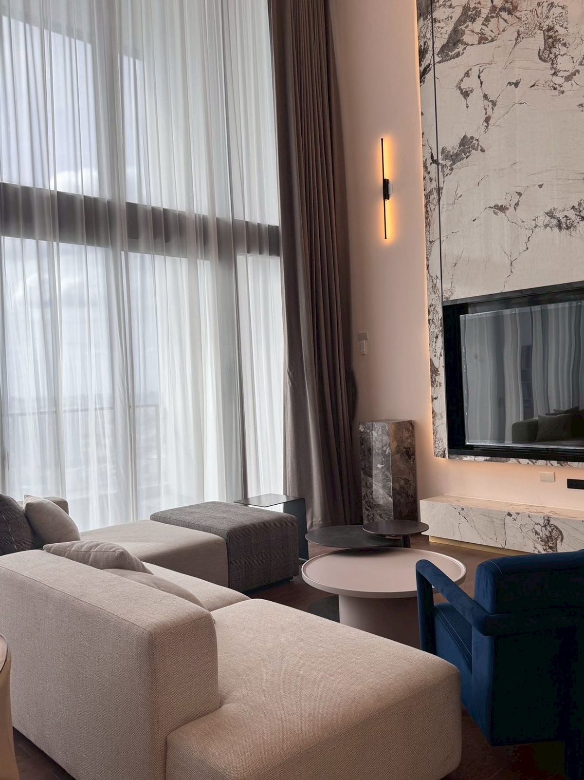 ให้เช่าคอนโดพระราม 9 เพชรบุรีตัดใหม่ RCA : For rent penthouse At siamese rama 9 0886382235 