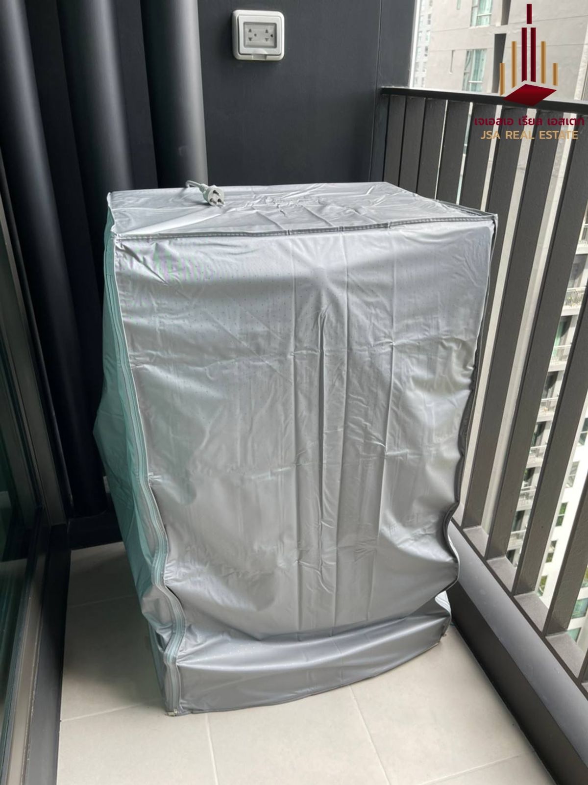 ให้เช่าคอนโดพระราม 9 เพชรบุรีตัดใหม่ RCA : ✨ For  Rent: Life Asoke - Rama 9 Condo ✨  💰 Only 19,000 THB/month