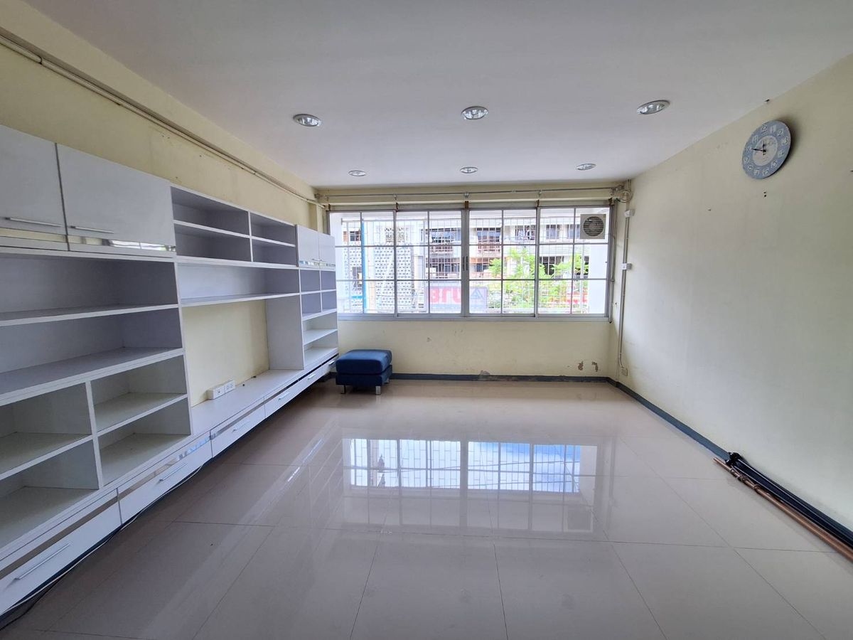 ขายอาคารพาณิชย์พระราม 2 บางขุนเทียน : ขายอาคารพาณิชย์ 4 ชั้น 2 คูหา เนื้อที่ 52 ตร.ว. โครงการธนบุรี คอมเพล็กซ์ พระราม 2 ใกล้เซ็นทรัลพระราม 2 ซอยพระราม 2 ซอย 60 ถนนพระราม2 เขตบางขุนเทียน กรุงเทพมหานคร