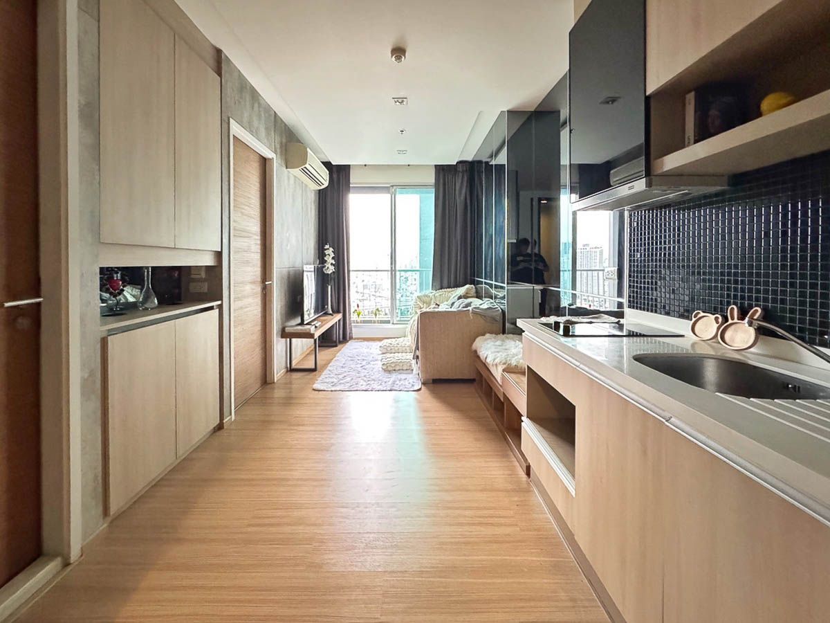 For RentCondoOnnut, Udomsuk : Condo for Rent Rhythm Sukhumvit 50, 1 bedroom 35 sqm Newly Renovated Modern Loft Style Fully-Furnished Near BTS Onnut, Phra Khanong, Bang Chak : MJ25R-021