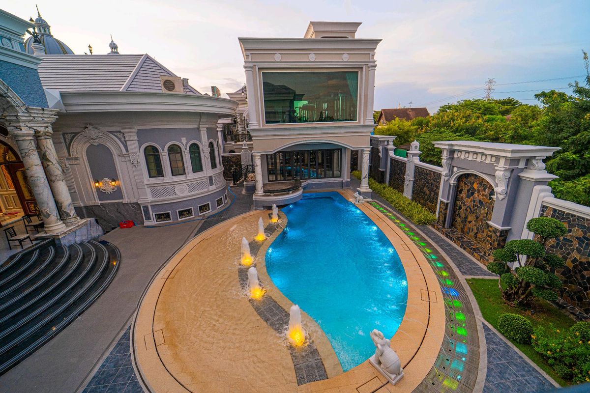 ขายบ้านพุทธมณฑล ศาลายา : 🏛️ ขายคฤหาสน์ที่มีหลังเดียวในโลก — หนึ่งเดียวบนพุทธมณฑลสาย 3