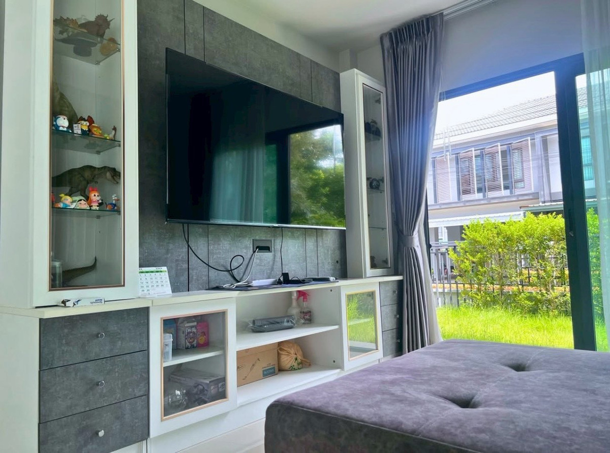 🏡 ให้เช่าบ้านเดี่ยว CENTRO ราชพฤกษ์–แจ้งวัฒนะ บ้านสวย สภาพใหม่สุดๆ พร้อมเข้าอยู่ได้เลย มี 4 ห้องนอน | 3 ห้องน้ำ | 2 ที่จอดรถ บ้านหันหน้า ทิศเหนือ แดดร่ม #เฟอร์นิเจอร์ครบ #เลี้ยงสัตว์ได้ Loading...