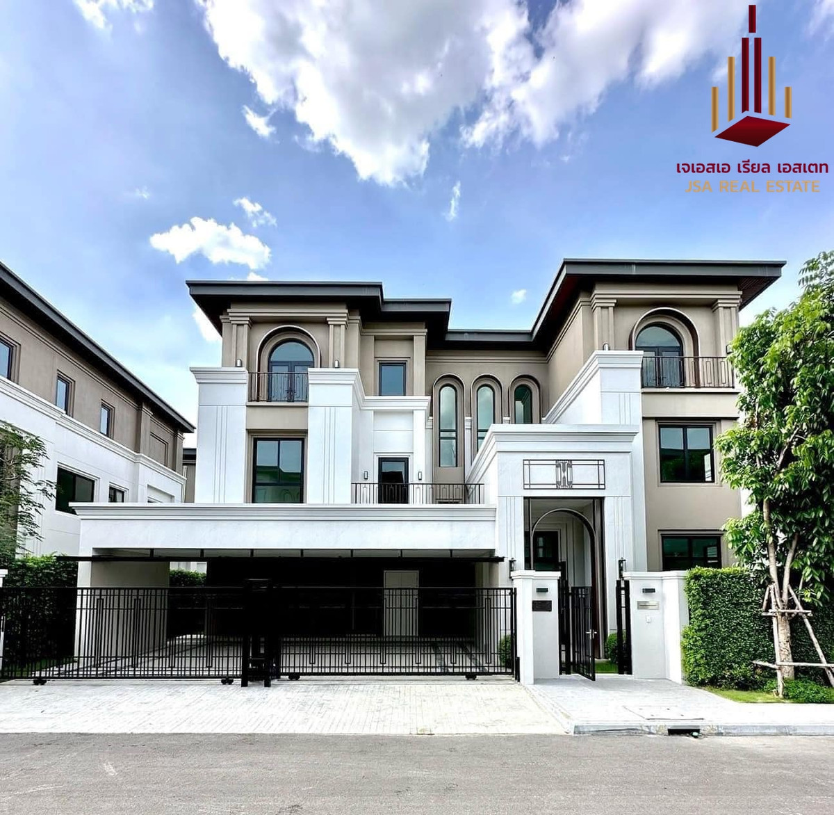 For RentHousePattanakan, Srinakarin : ✨ For Rent: CINQ ROYAL Krungthep Kreetha ✨ 💰 Only 690,000 THB/month