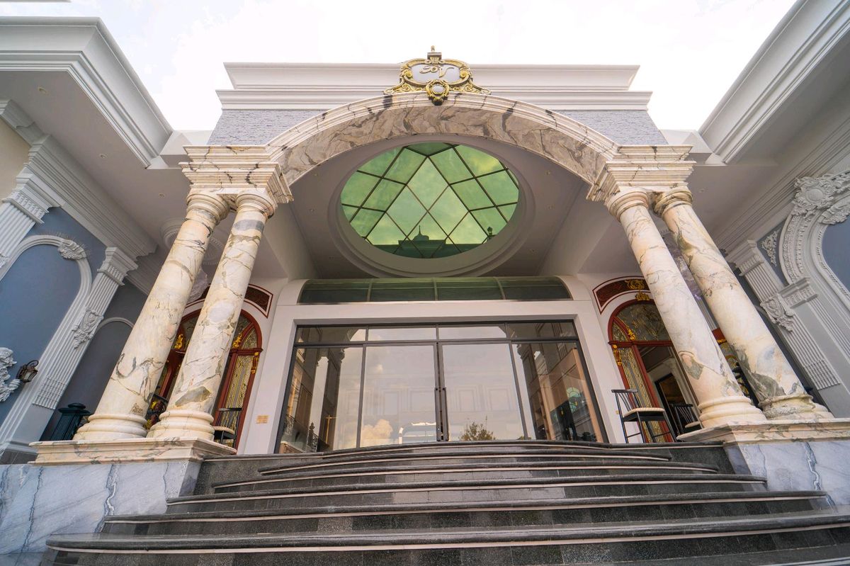 ขายบ้านพุทธมณฑล ศาลายา : 🏛️ ขายคฤหาสน์ที่มีหลังเดียวในโลก — หนึ่งเดียวบนพุทธมณฑลสาย 3