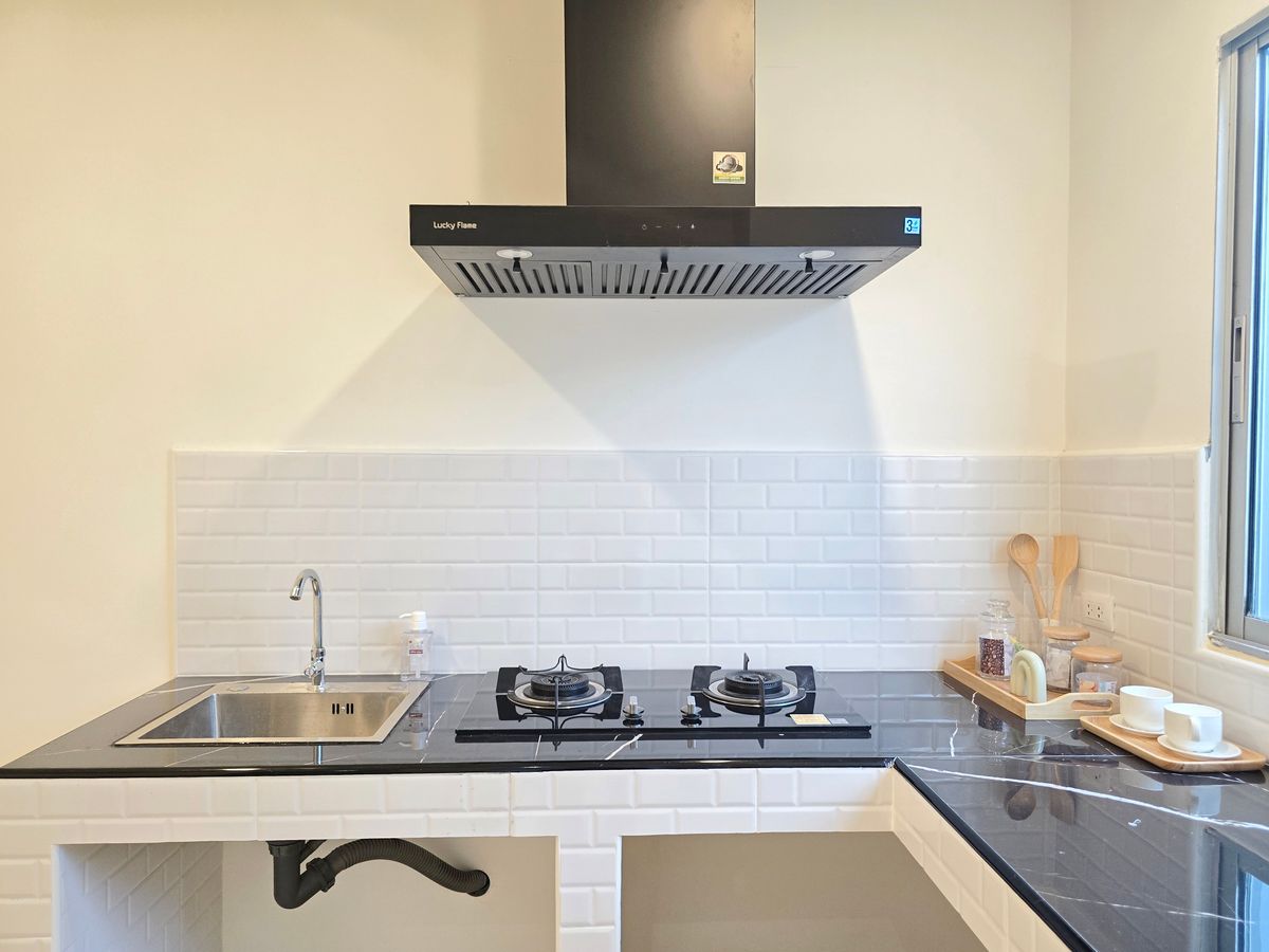 For SaleHouseLadkrabang, Suwannaphum Airport : [For Sale] Urgent Sale! 🔥 4-Bedroom Single House Atoll Maldives Palms – Corner Unit, Fully Renovated, Move-in Ready! Near Mega Bangna