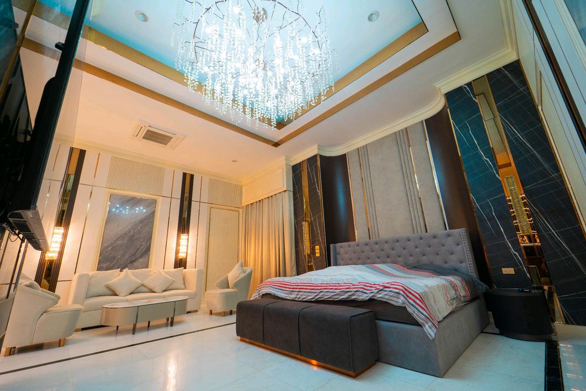 ขายบ้านพุทธมณฑล ศาลายา : 🏛️ ขายคฤหาสน์ที่มีหลังเดียวในโลก — หนึ่งเดียวบนพุทธมณฑลสาย 3