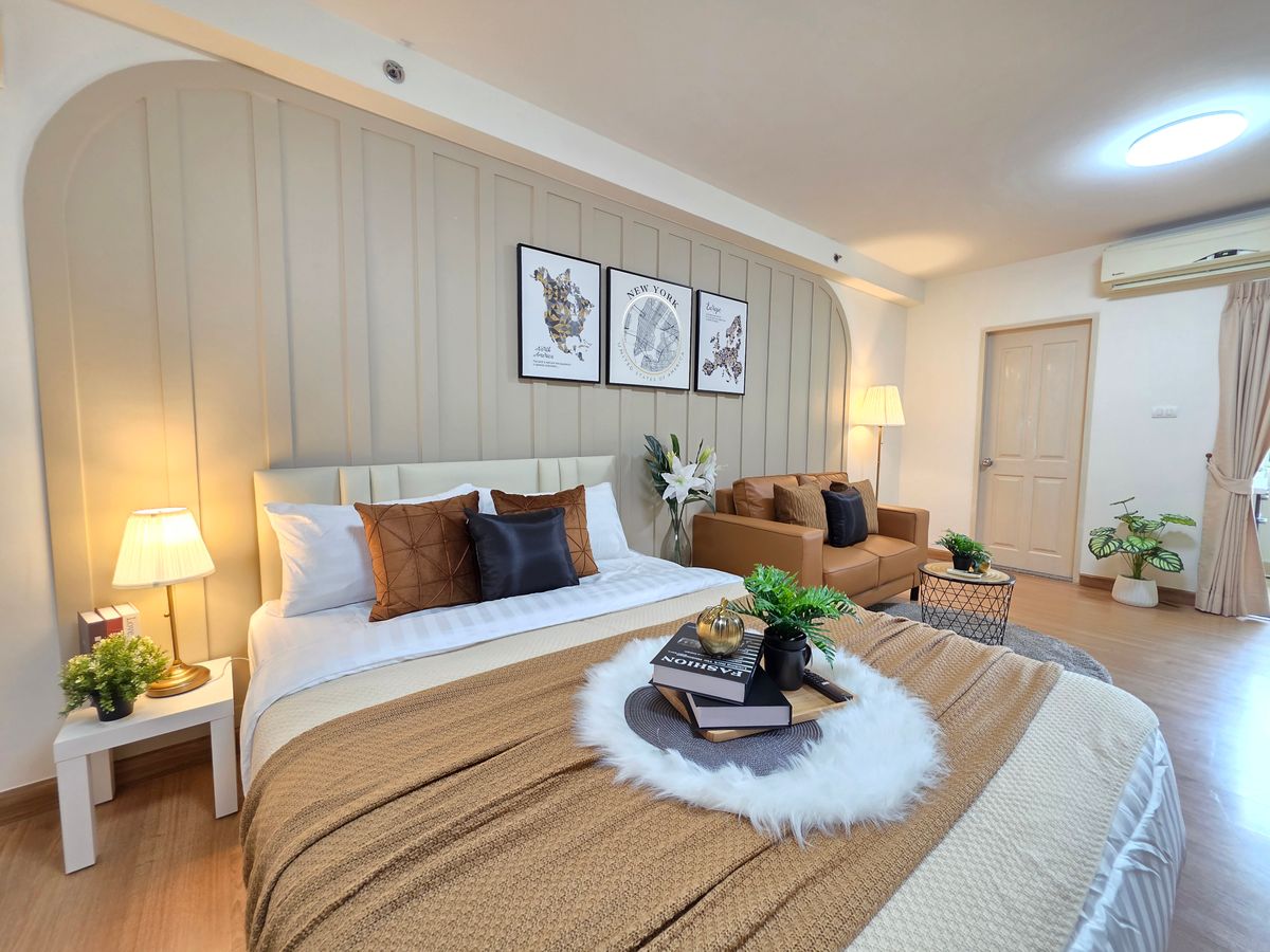 For SaleCondoRamkhamhaeng, Hua Mak : Condo for sale, Supalai City Resort Ramkhamhaeng, beautiful room, ready to move in. Next to Ramkhamhaeng Road