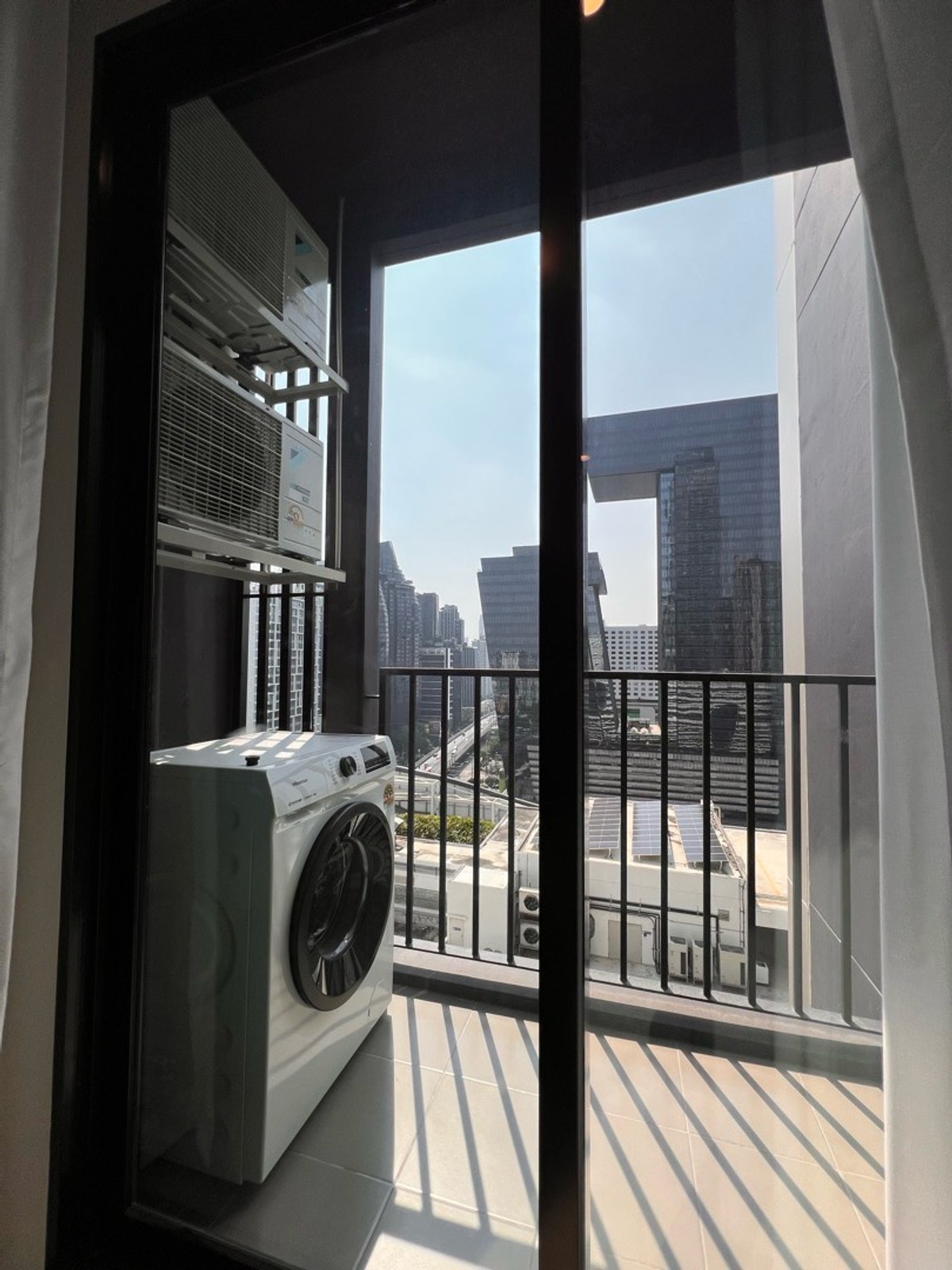 ให้เช่าคอนโดพระราม 9 เพชรบุรีตัดใหม่ RCA : “เช่าใหม่“ Nue R9 District 1นอน1น้ำ 19k/เดือน