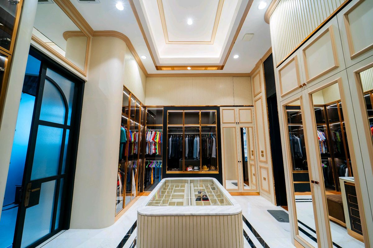 ขายบ้านพุทธมณฑล ศาลายา : 🏛️ ขายคฤหาสน์ที่มีหลังเดียวในโลก — หนึ่งเดียวบนพุทธมณฑลสาย 3