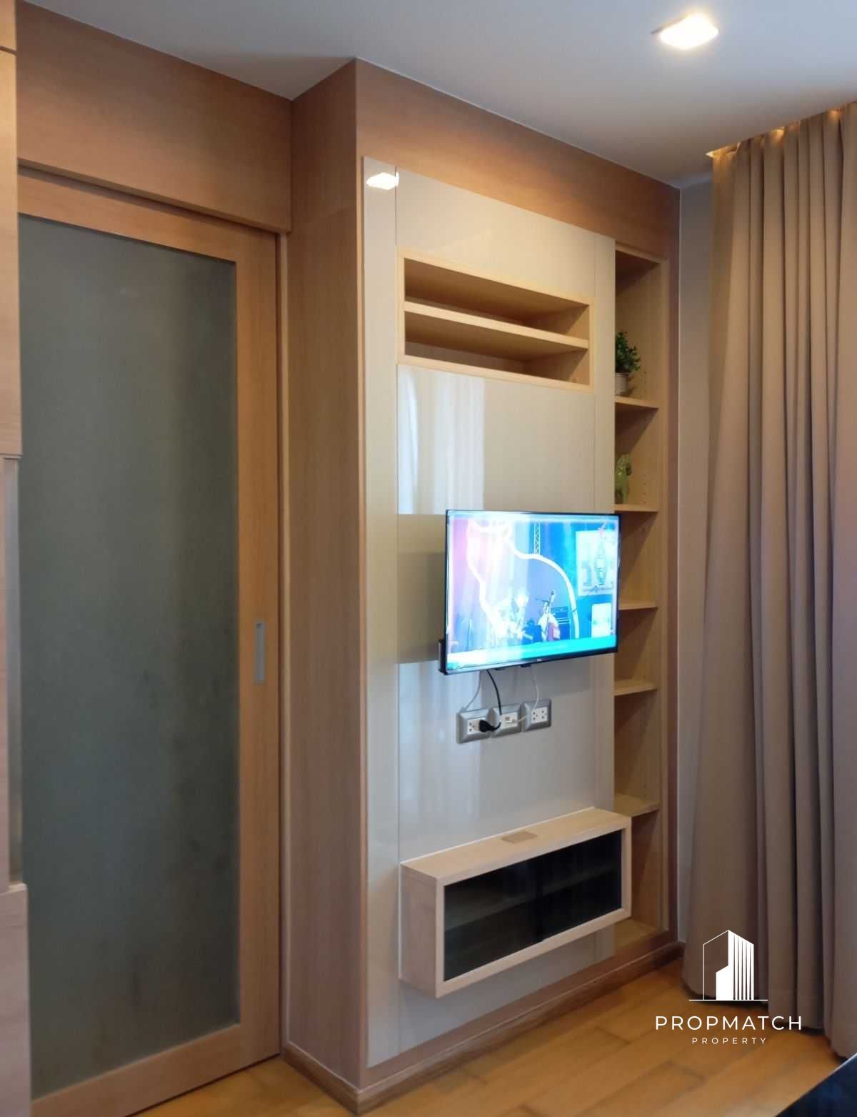 For SaleCondoRama9, Petchburi, RCA : ⚡️the address asoke 36sqm ⚡️1B1B💫5,150,000 ⚡️ Selling with tenant 20,000 B💫 next to MRT Phetchaburi, near Airportlink Makkasan, gold pouring, Phetchaburi, Asoke. If interested, contact Putter 0928895628