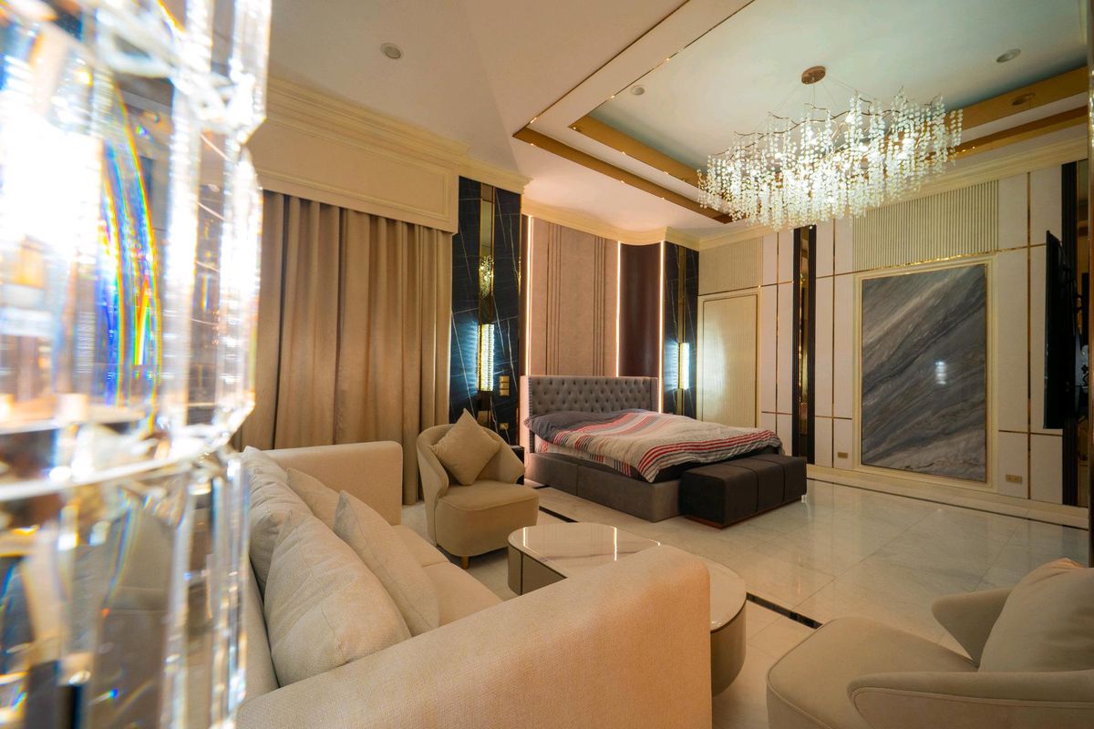 ขายบ้านพุทธมณฑล ศาลายา : 🏛️ ขายคฤหาสน์ที่มีหลังเดียวในโลก — หนึ่งเดียวบนพุทธมณฑลสาย 3