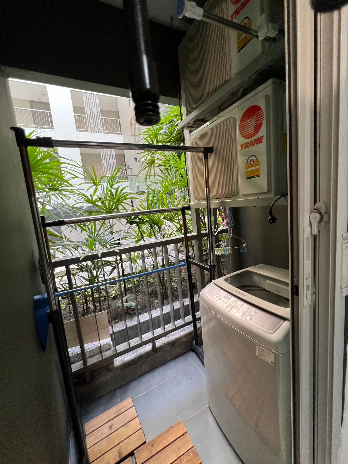 For SaleCondoVipawadee, Don Mueang, Lak Si : For sale: Tempo Quad, Saphan Mai, Saphan Mai, near MRT Sai Yut, Big C, Saphan Mai, Central General Hospital.