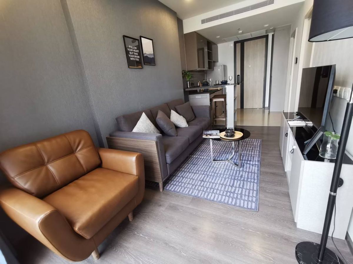 ให้เช่าคอนโดสุขุมวิท อโศก ทองหล่อ : ⭐️ OKA HAUS Sukhumvit 36 ⭐️ 1 Bedroom 35 ตรม. ห้องสวยมาก เฟอร์นิเจอร์อย่างดี
