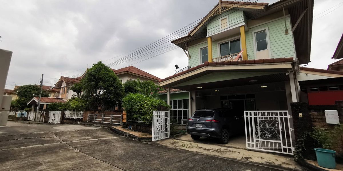 For RentHouseChaengwatana, Muangthong : For rent, 2-story detached house, Parinyada Village, Soi Samakkhi 58/10.