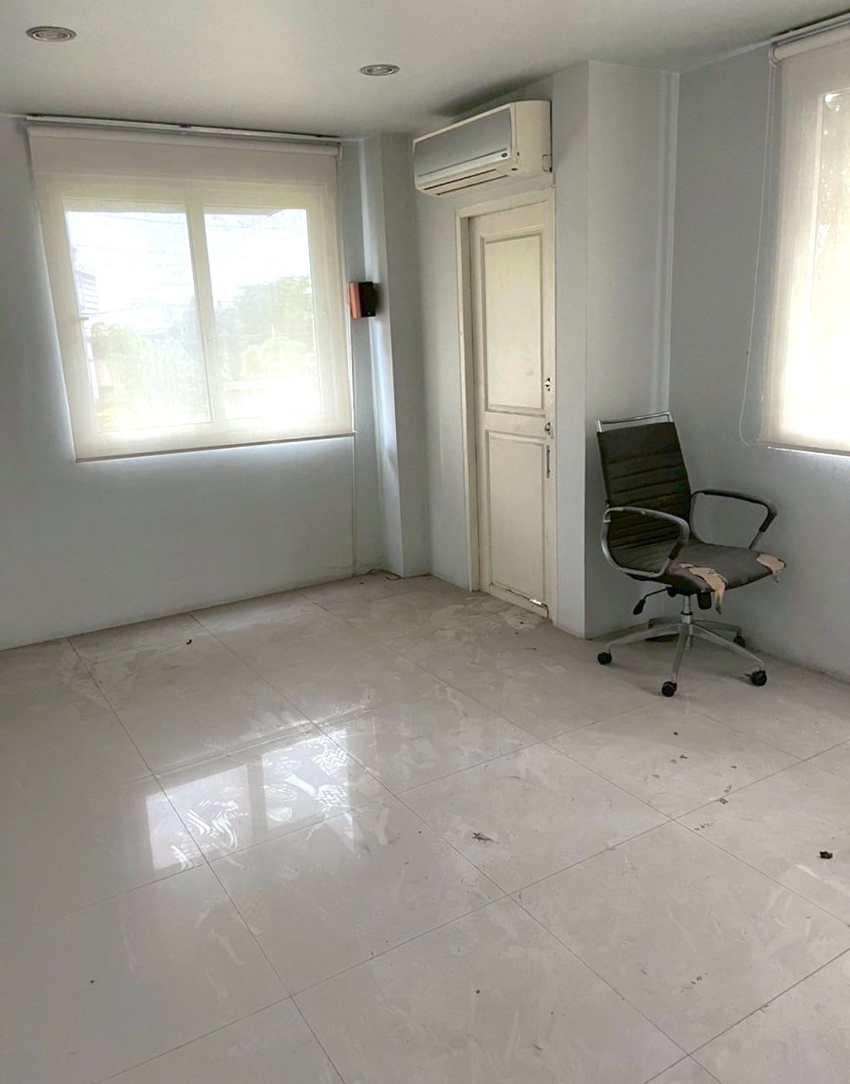 ให้เช่าโฮมออฟฟิศรามคำแหง หัวหมาก : H0750♛ให้เช่า โฮมออฟฟิศ 1 ห้องนอน⚝ทาวน์อินทาวน์♜MRTลาดพร้าว83∞099-5919653,065-9423251▚Line@sureresidence