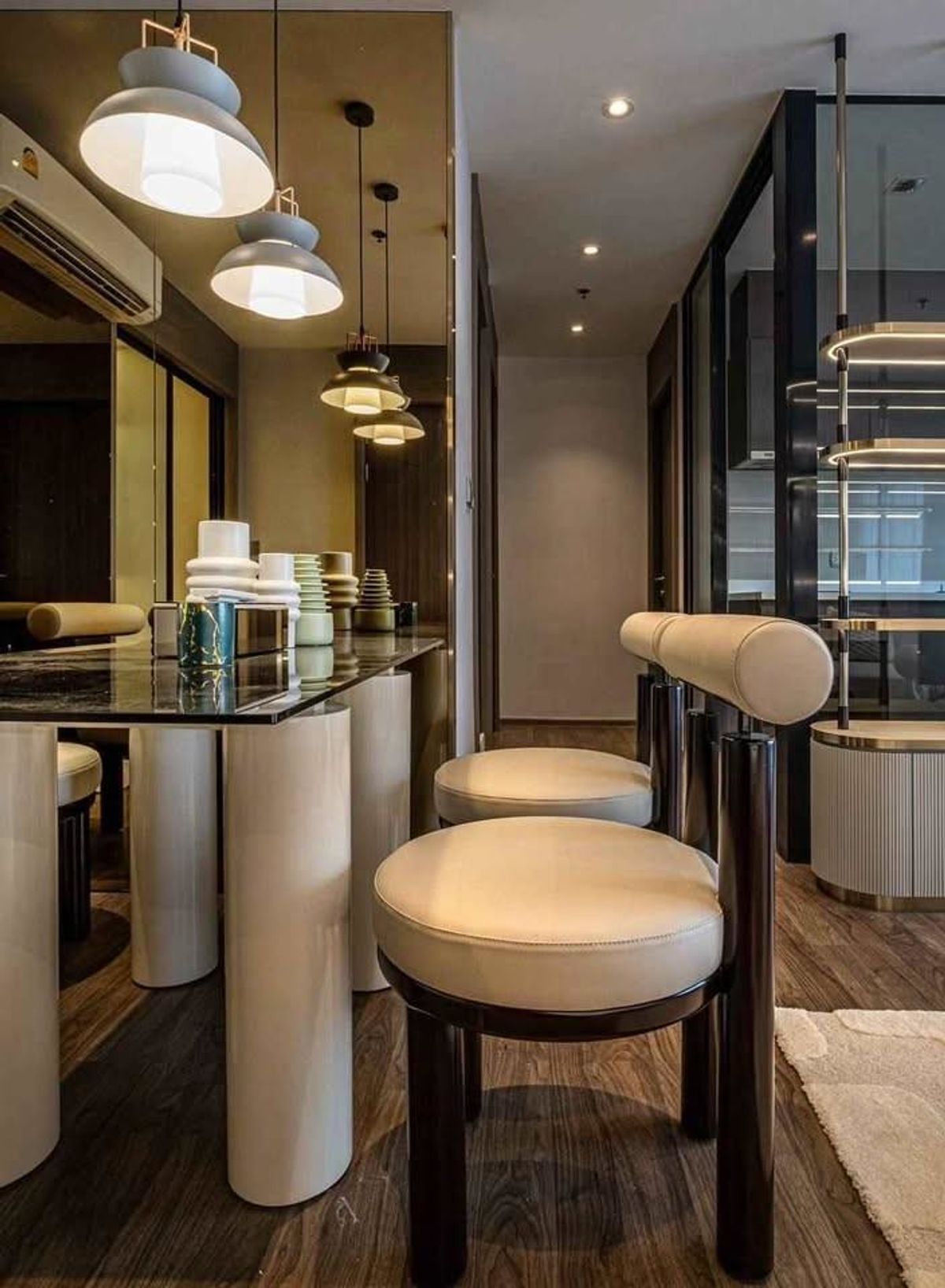 For RentCondoLadprao, Central Ladprao : Life Ladprao Valley Condo, convenient travel, near BTS Skytrain. The room is decorated very beautifully. Fully furnished Ready to move in!!