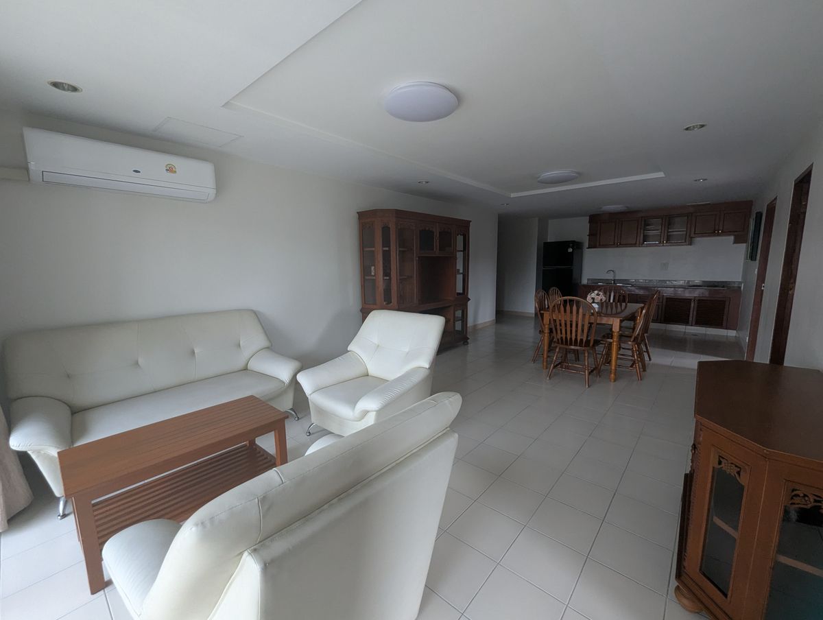 For RentNana, North Nana,Sukhumvit13, Soi Nana : Nice 2bed apartment ( small pet friendly )