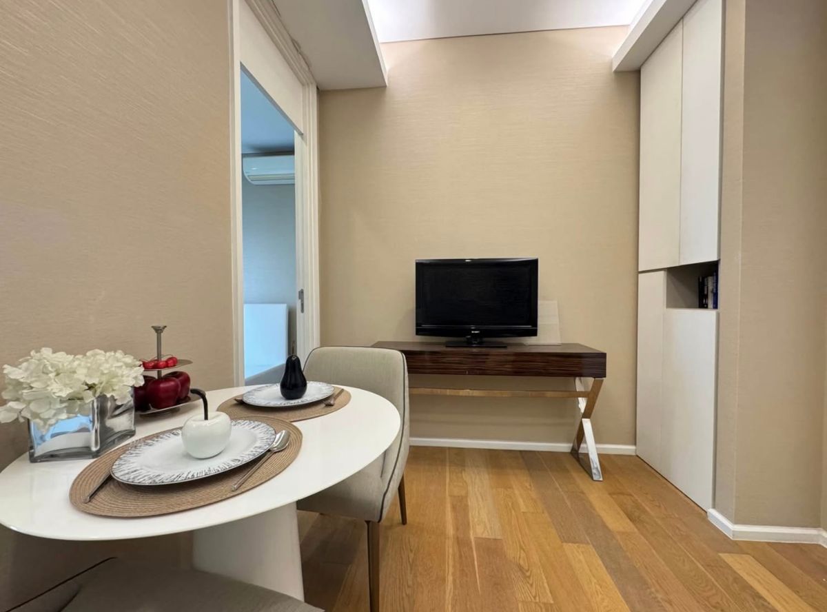 For SaleCondoLadprao, Central Ladprao : Urgent sale 🔥 The Saint Residences 🔥 Fully furnished and equipped, near MRT Phahon Yothin