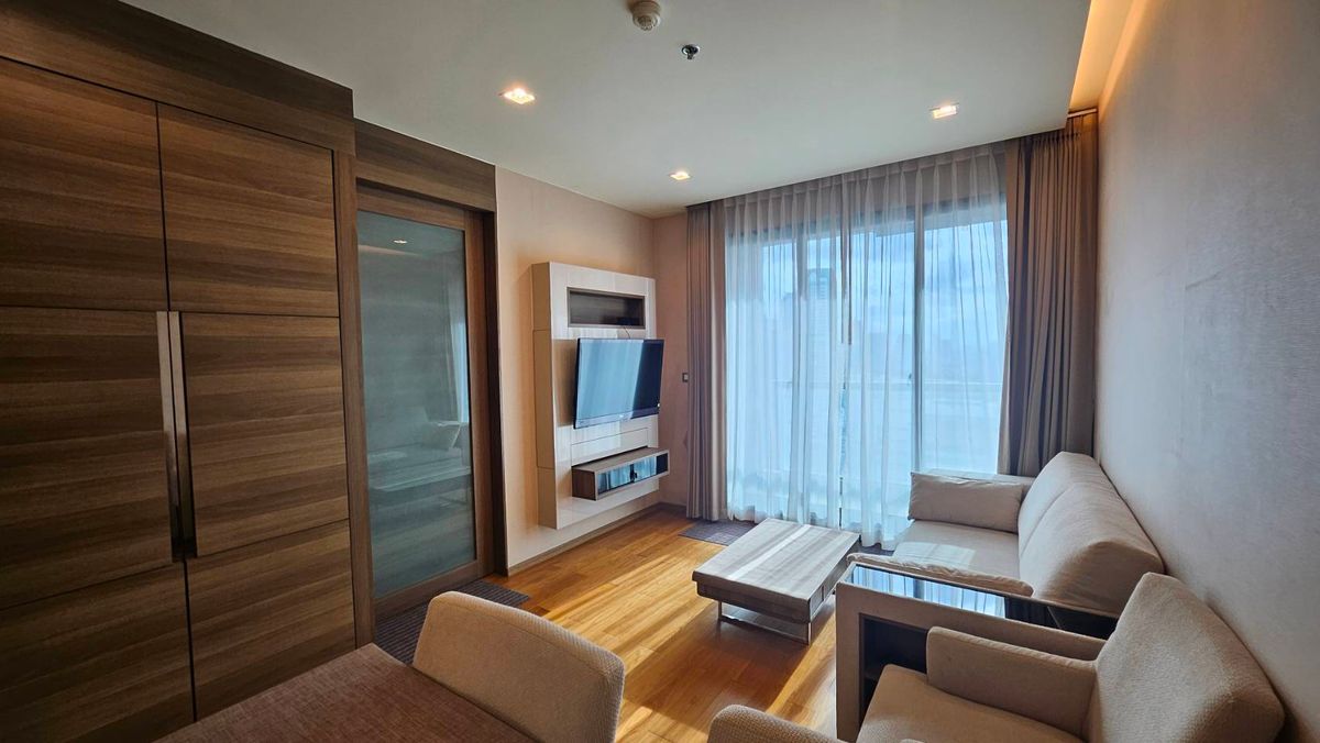 For RentCondo : ให้เช่า 1ห้องนอน 1ห้องน้ำ เฟอร์นิเจอร์ตกแต่งพร้อมอยู่ เครื่องใช้ไฟฟ้าครบ