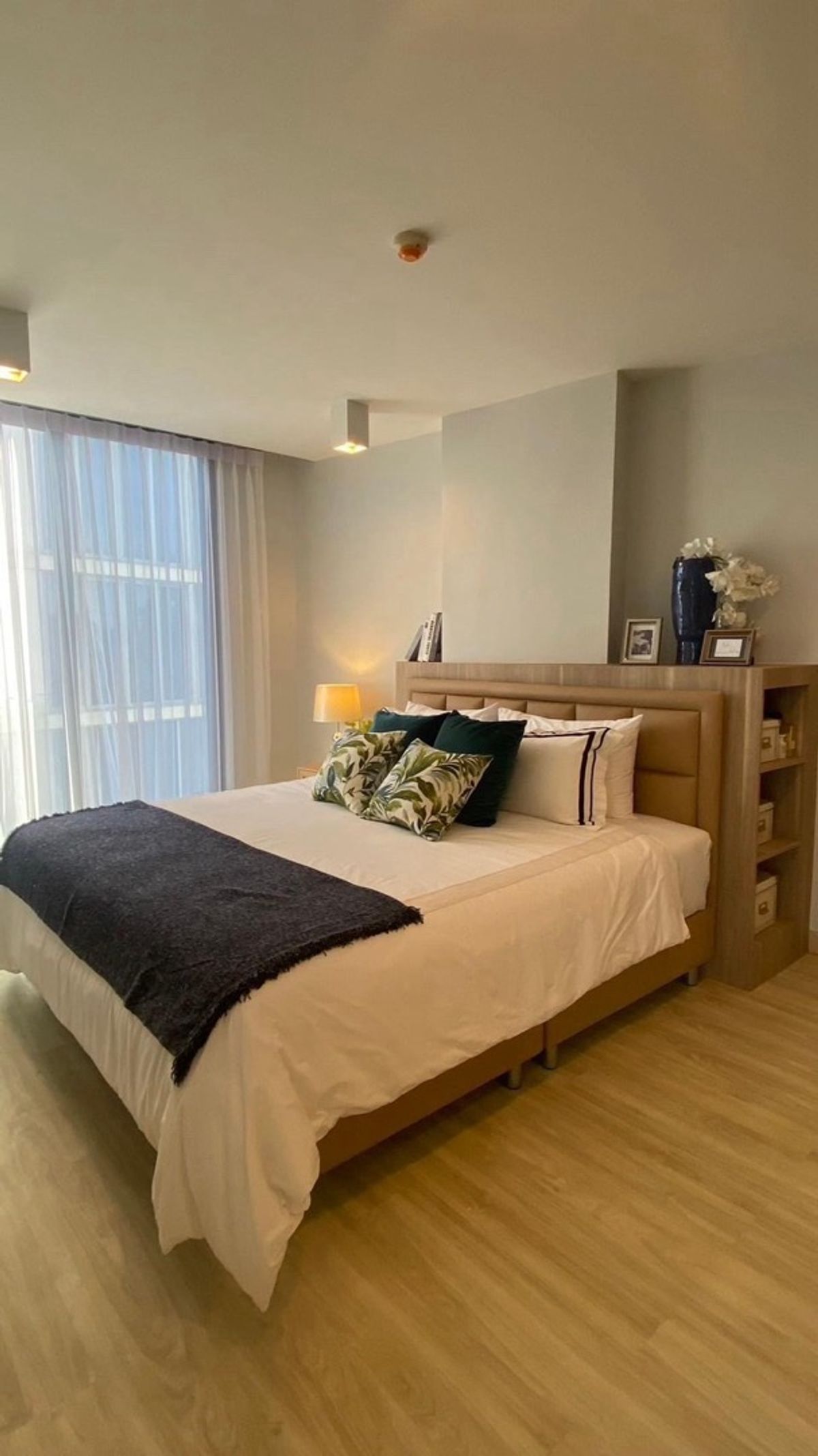 For SaleCondoHuahin, Prachuap Khiri Khan, Pran Buri : 📢👇Special Deal You Can’t Miss! Just 200 meters from Khao Takiab Beach, next to Suanson Golf Course. Enjoy white sandy beaches, crystal-clear water, and a peaceful atmosphere — all just a short drive from Bangkok, close to local shops and restaurants.