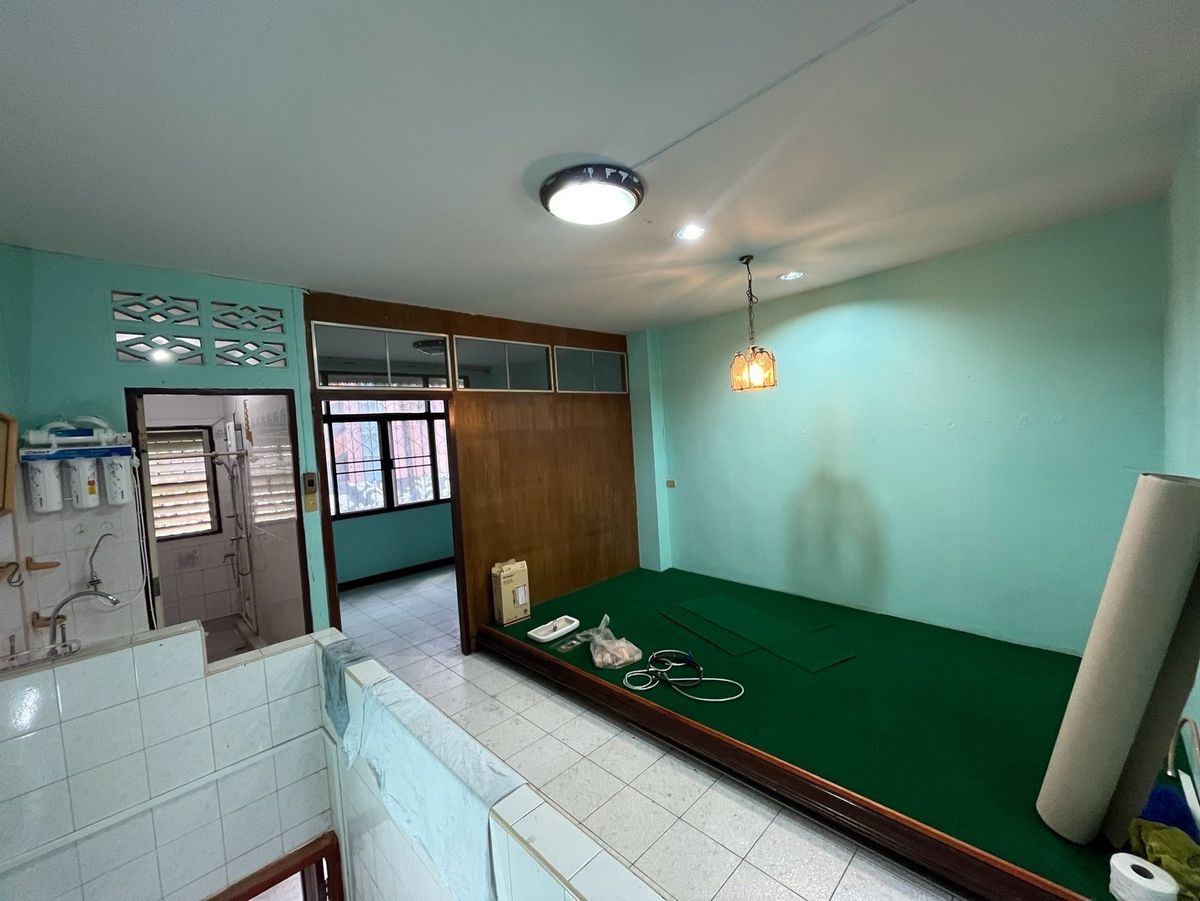 ให้เช่าอาคารพาณิชย์อารีย์ อนุสาวรีย์ : ให้เช่า ตึกแถว อาคารพาณิชย์ อารีย์ พหลโยธิน BTS สะพานควาย 600 เมตร ราคาถูกมาก เช่าทำธุรกิจ ยังไงก็คุ้ม ถ้าบริหารดีๆ