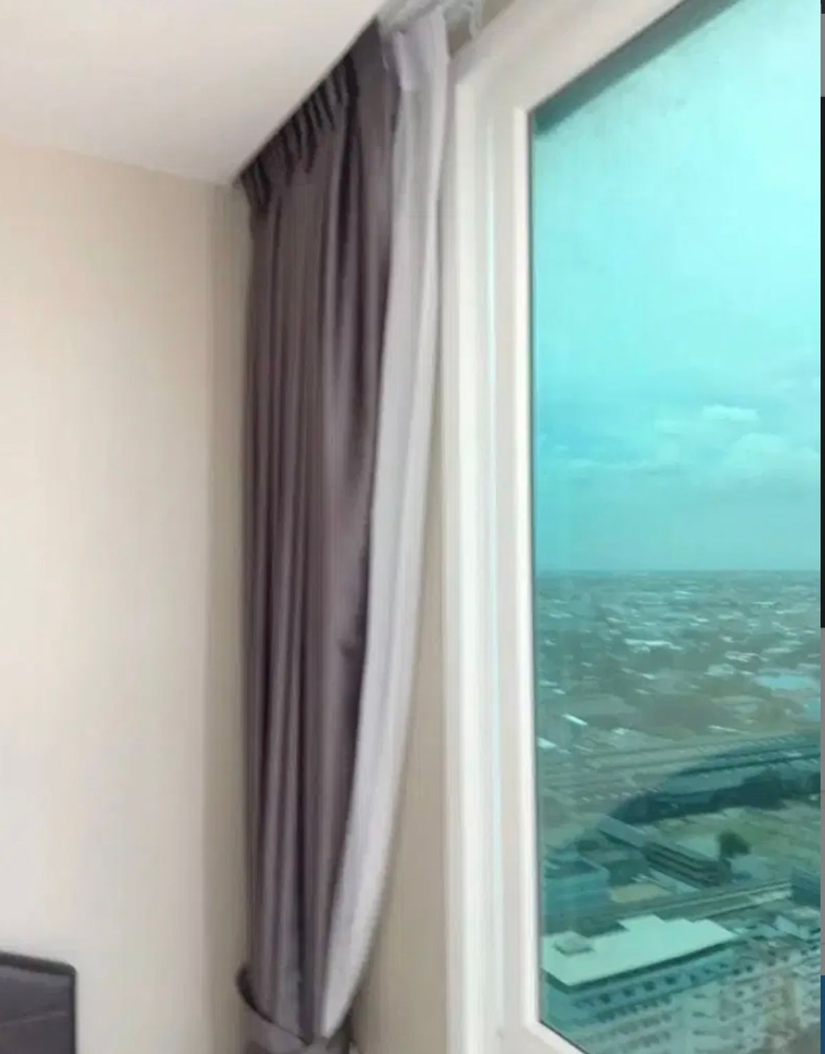 CondoSamut Prakan,Samrong : For sale-rent The Metropolis Samrong Interchange, beautiful, cheap, ready to move in, near BTS Samrong, interested contact Line @841qqlnr