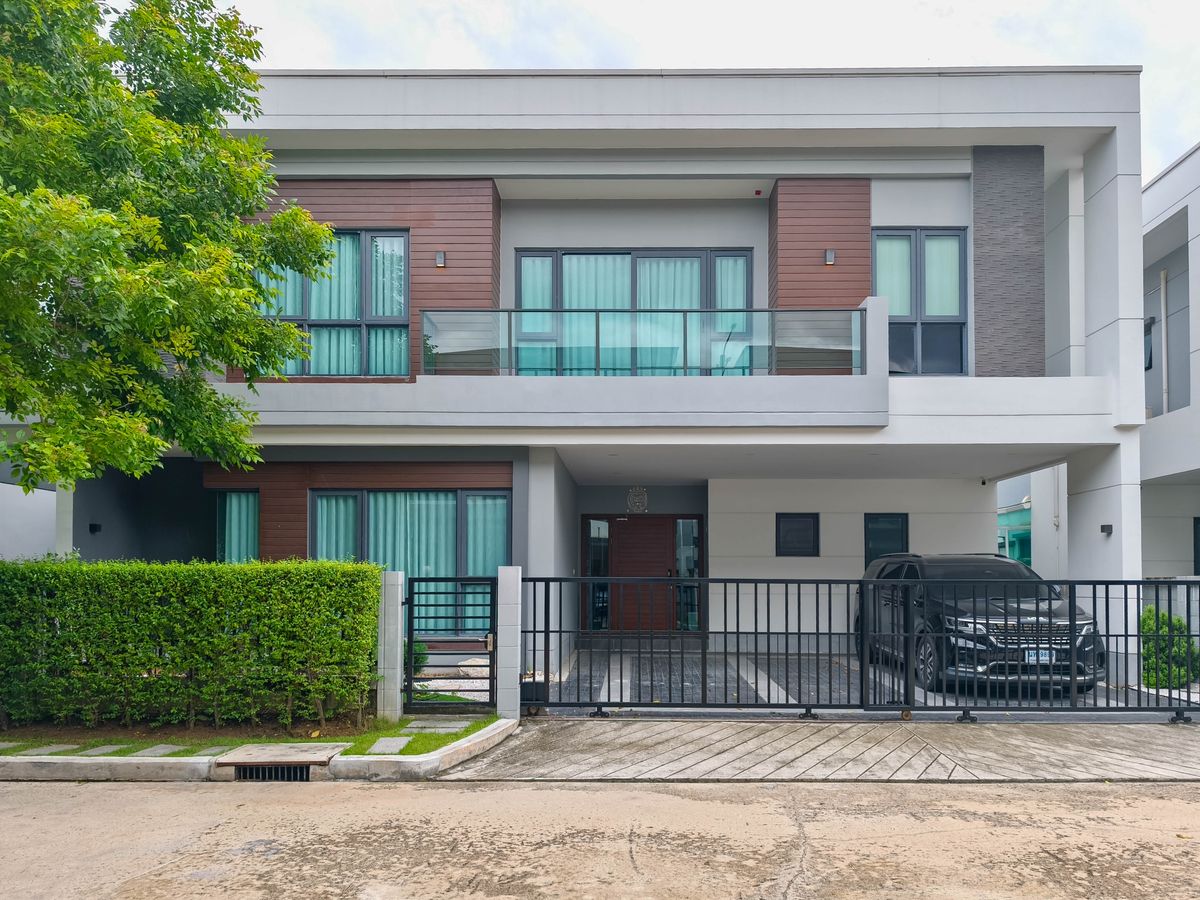 ขายบ้านลาดกระบัง สุวรรณภูมิ : ขาย บ้านเดี่ยว Modern Luxury THE CITY สุขุมวิท–อ่อนนุช พร้อม Solar Cell