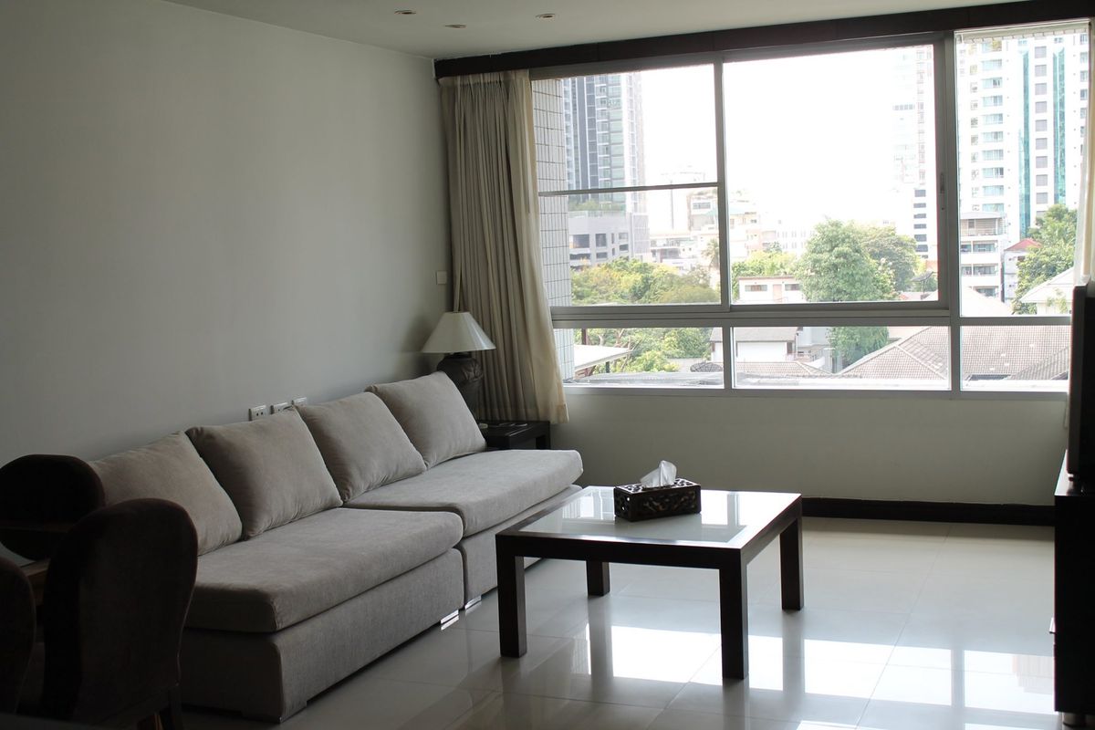 ให้เช่าสาทร นราธิวาส : โลว์ไลท์อพาร์ทเมนท์ขนาด75 ตรม. 1 ห้องนอน Pet-friendly สาทรใกล้บีทีเอสช่องนนทรี
