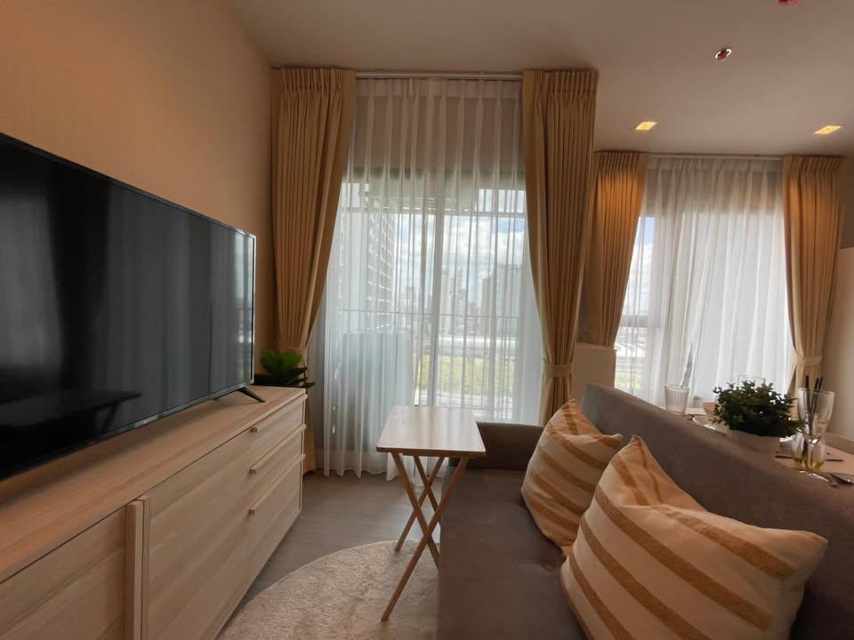 ให้เช่าคอนโดพระราม 9 เพชรบุรีตัดใหม่ RCA : 🔥ให้เช่าด่วน🔥ไลฟ์ อโศก-พระราม 9 ตกแต่งมินิมอล เฟอร์นิเจอร์ครบพร้อมเข้าอยู่ ใจกลางเมืองพระราม 9