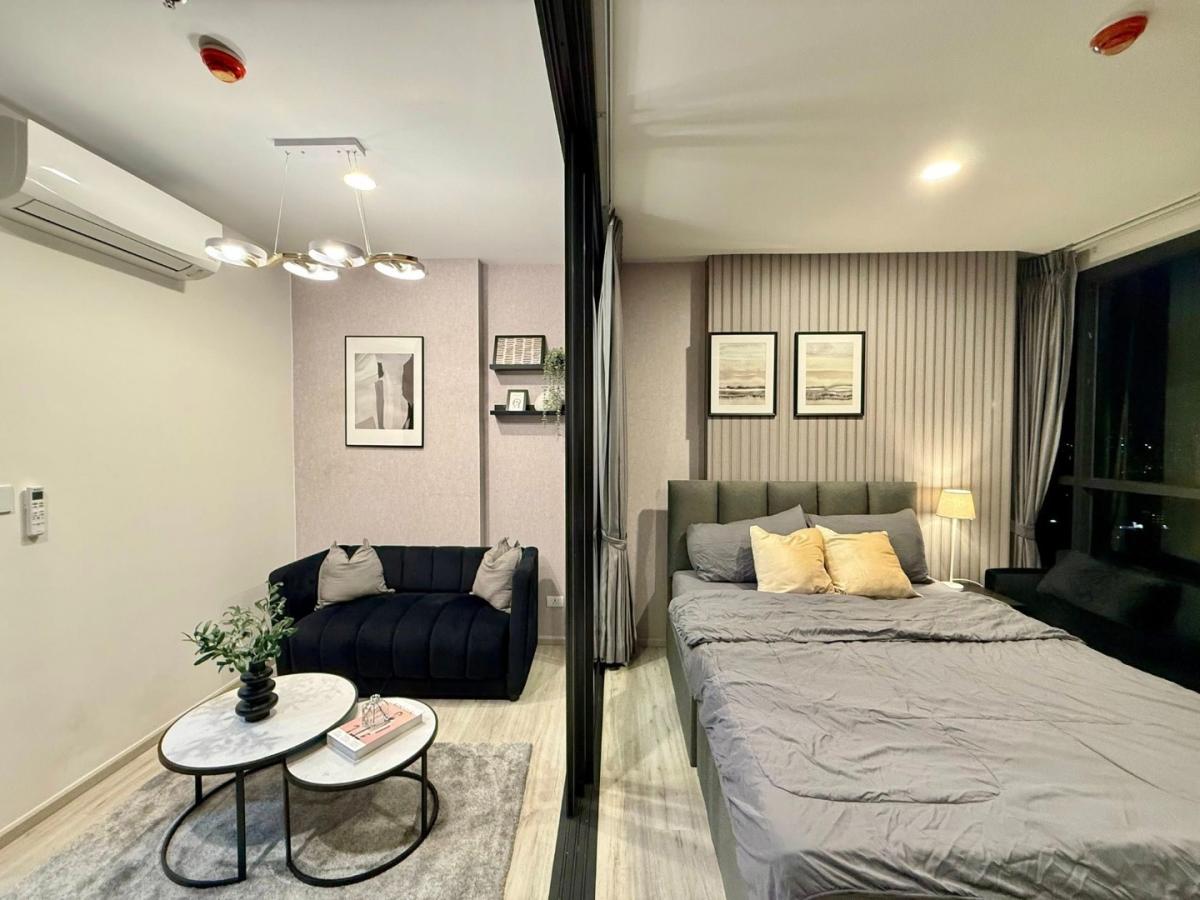 For RentCondoRatchadapisek, Huaikwang, Suttisan : 🔥Urgent for rent🔥XT Huai Khwang, 32nd floor, beautiful room, fully furnished, near Huai Khwang MRT (75 meters)