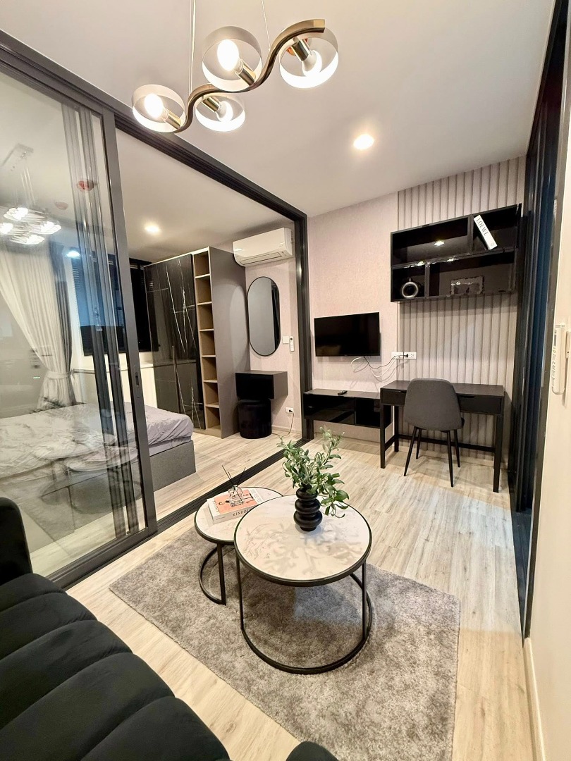 For RentCondoRatchadapisek, Huaikwang, Suttisan : 🔥Urgent for rent🔥XT Huai Khwang, 32nd floor, beautiful room, fully furnished, near Huai Khwang MRT (75 meters)