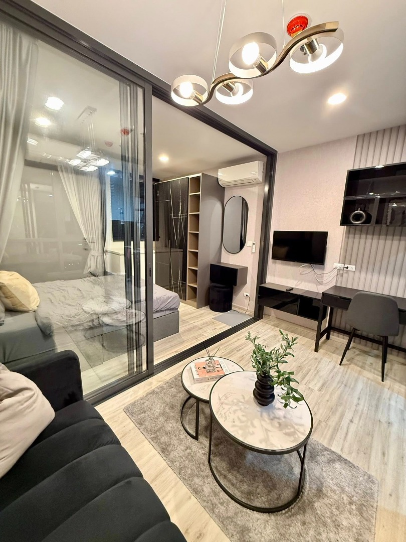 For RentCondoRatchadapisek, Huaikwang, Suttisan : 🔥Urgent for rent🔥XT Huai Khwang, 32nd floor, beautiful room, fully furnished, near Huai Khwang MRT (75 meters)