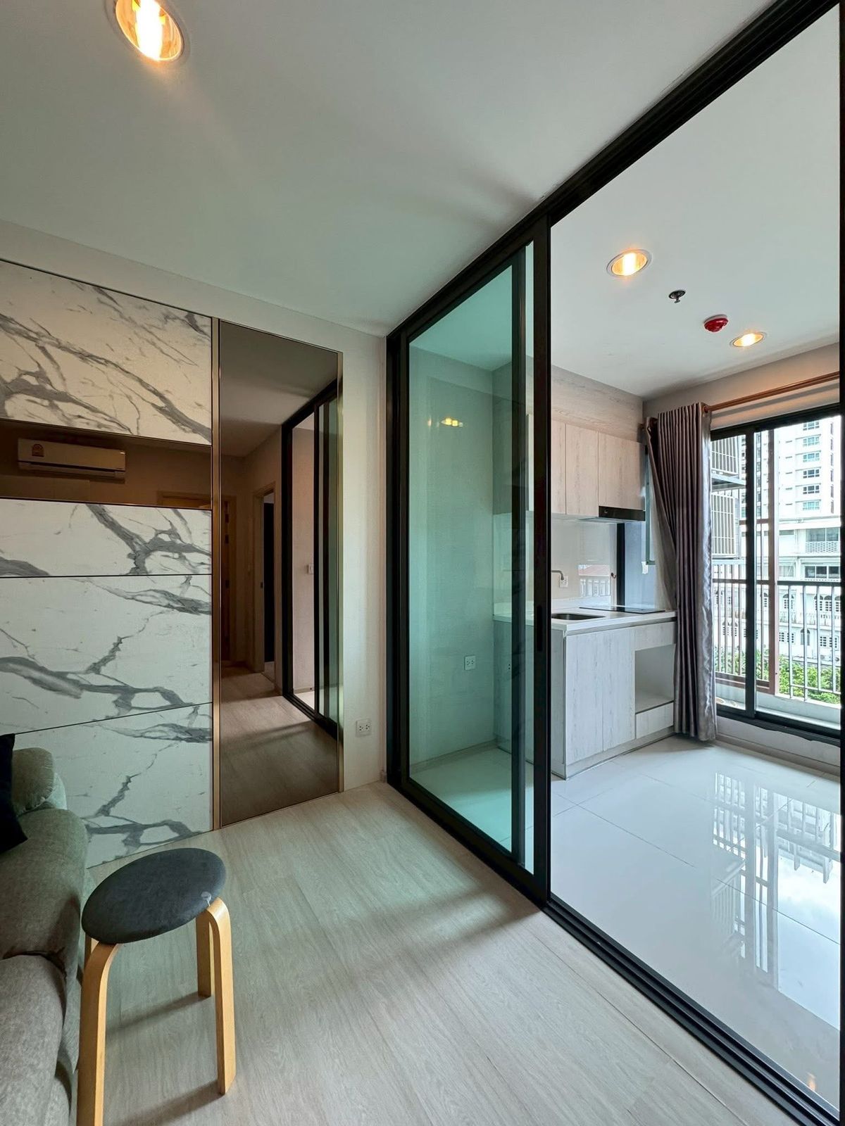 For SaleCondoPinklao, Charansanitwong : Urgent sale 📍 Life Pinklao 📍 Fully furnished and equipped, near MRT Bang Yi Khan