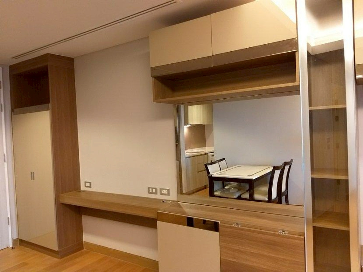 ให้เช่าคอนโดสุขุมวิท อโศก ทองหล่อ : ✨ GT16108 |  คอนโด The Lumpini 24 เดินทางสะดวก ใกล้รถไฟฟ้าบีทีเอส มีรถรับส่ง ห้องสวย เฟอร์นิเจอร์ครบ พร้อมอยู่