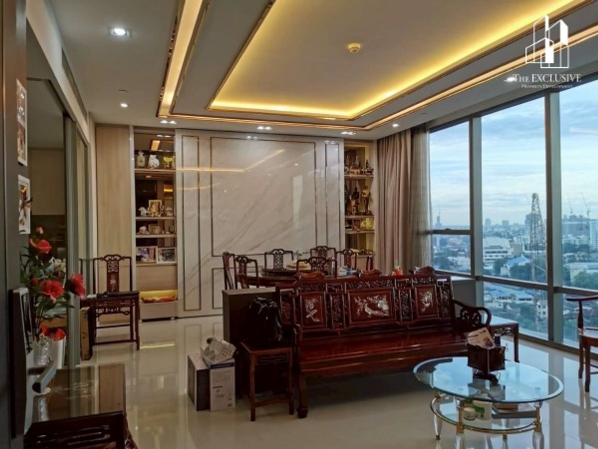 For SaleCondoSathorn, Narathiwat : For Sale. The Bangkok Sathon (Can negotiate) Condo for sale, The Bangkok Sathon, good price, can negotiate price, near BTS Surasak.