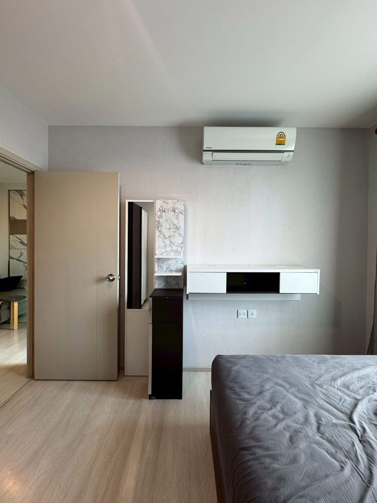 For SaleCondoPinklao, Charansanitwong : Urgent sale 📍 Life Pinklao 📍 Fully furnished and equipped, near MRT Bang Yi Khan