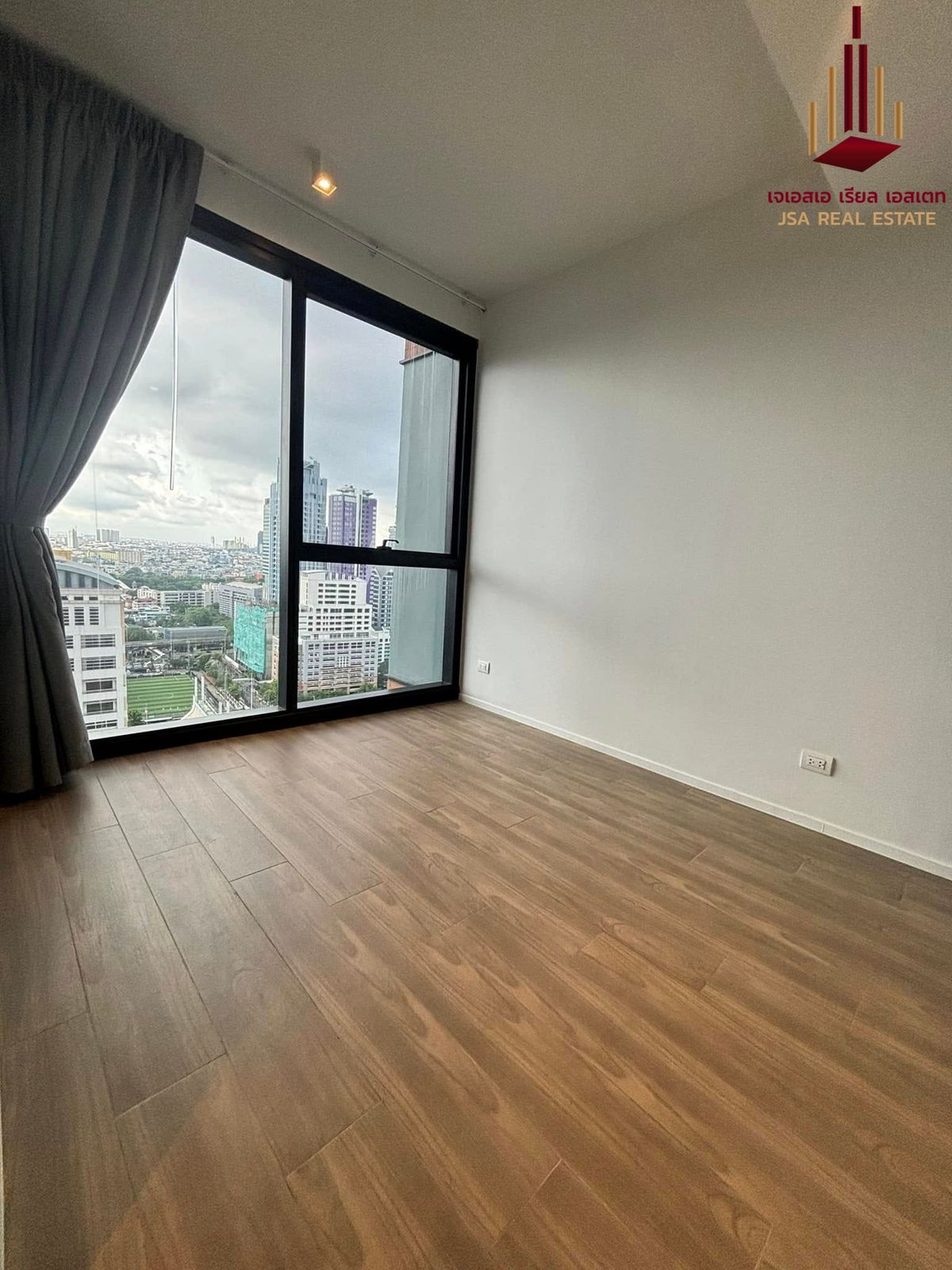 ขายคอนโดสีลม ศาลาแดง บางรัก : ✨ For Sale: The Lofts Silom Condo ✨  💰 Only 10,300,000 THB