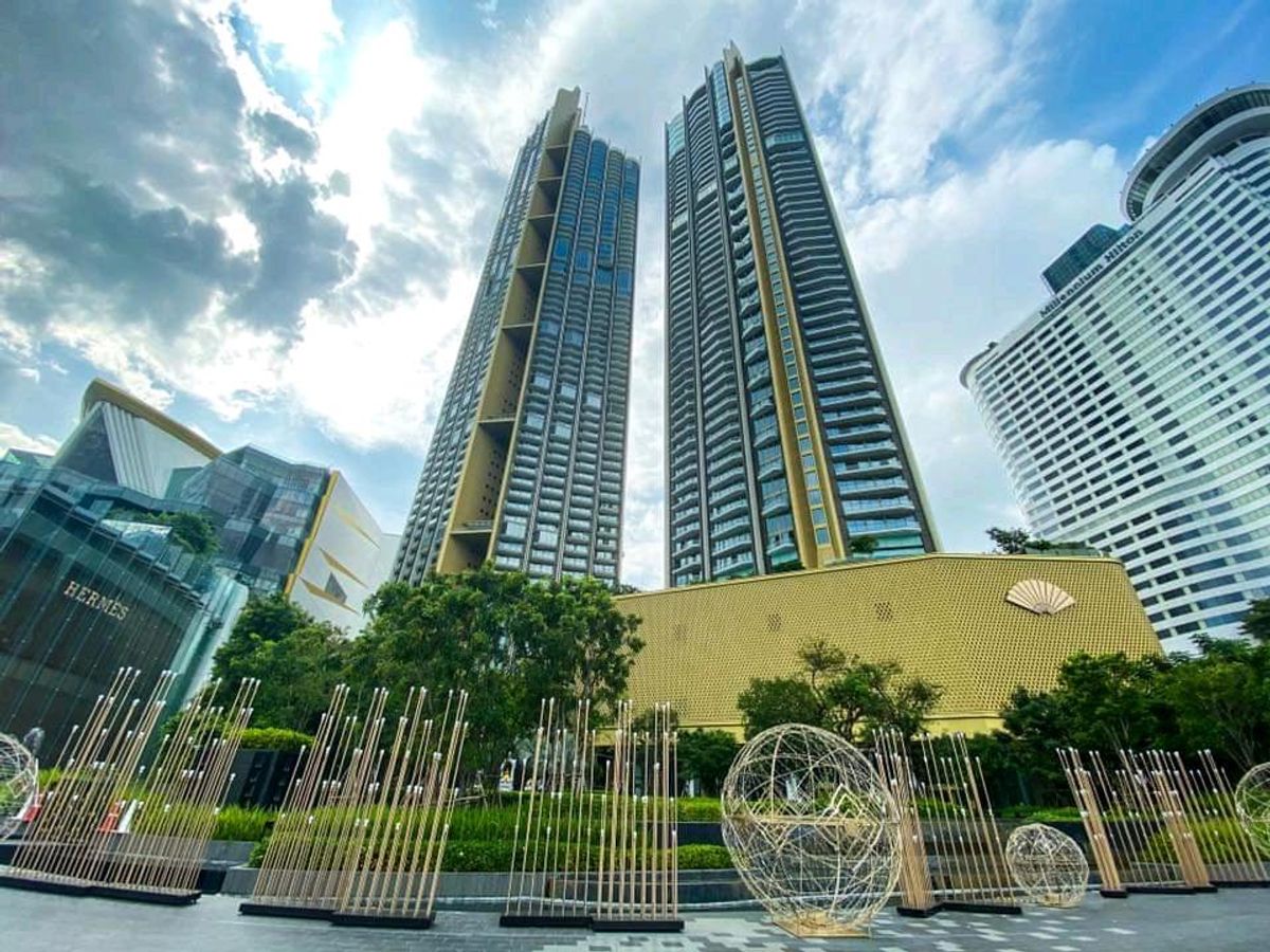 For SaleCondoWongwianyai, Charoennakor : Sale 1 Bed 80 sqm. 25.5 million, View Saphan Taksin side, Very rare.