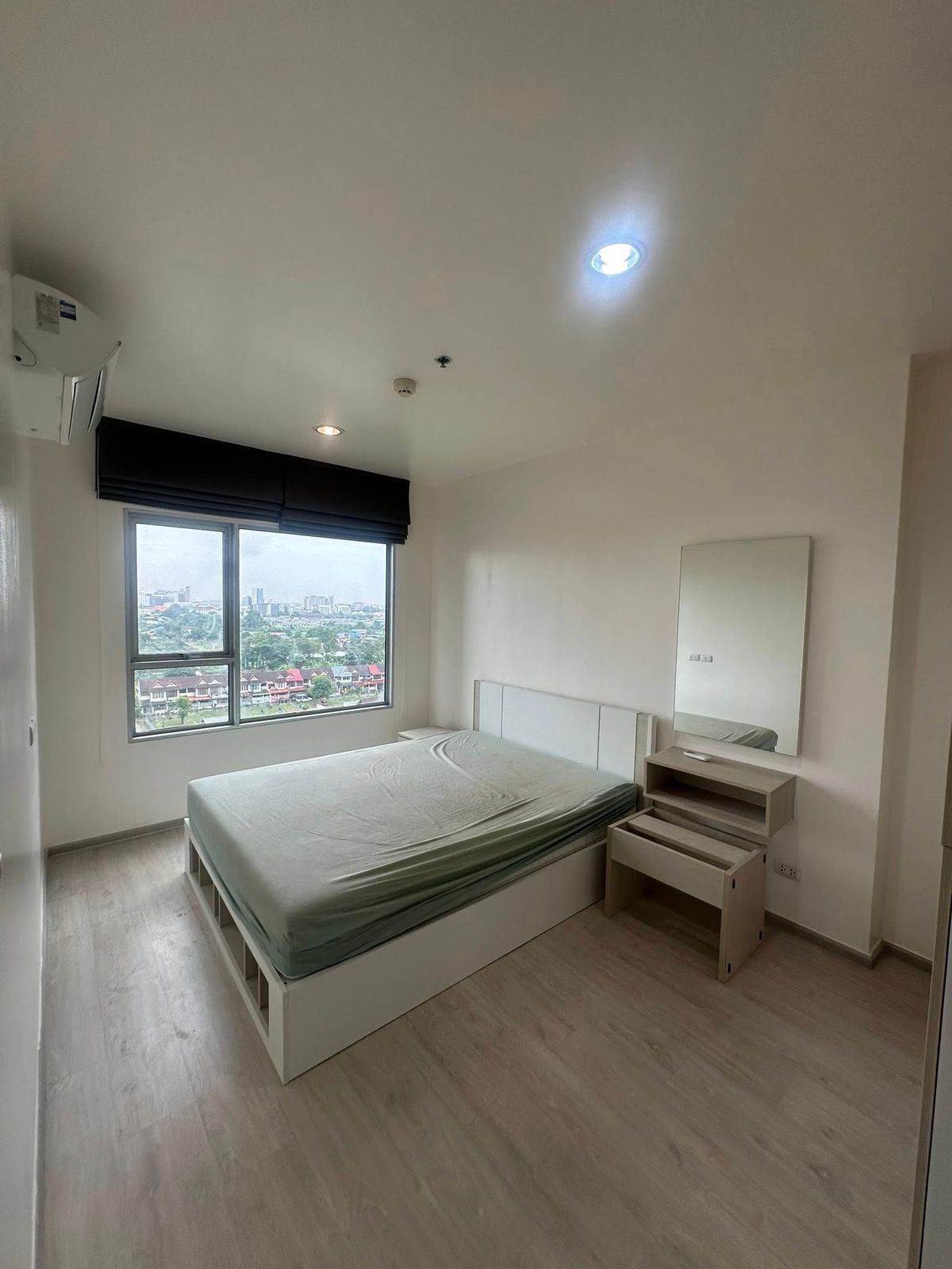 For RentCondoBang Sue, Wong Sawang, Tao Pun : Condo for rent at Aspire Ratchada Wong Sawang, near Wong Sawang MRT Station