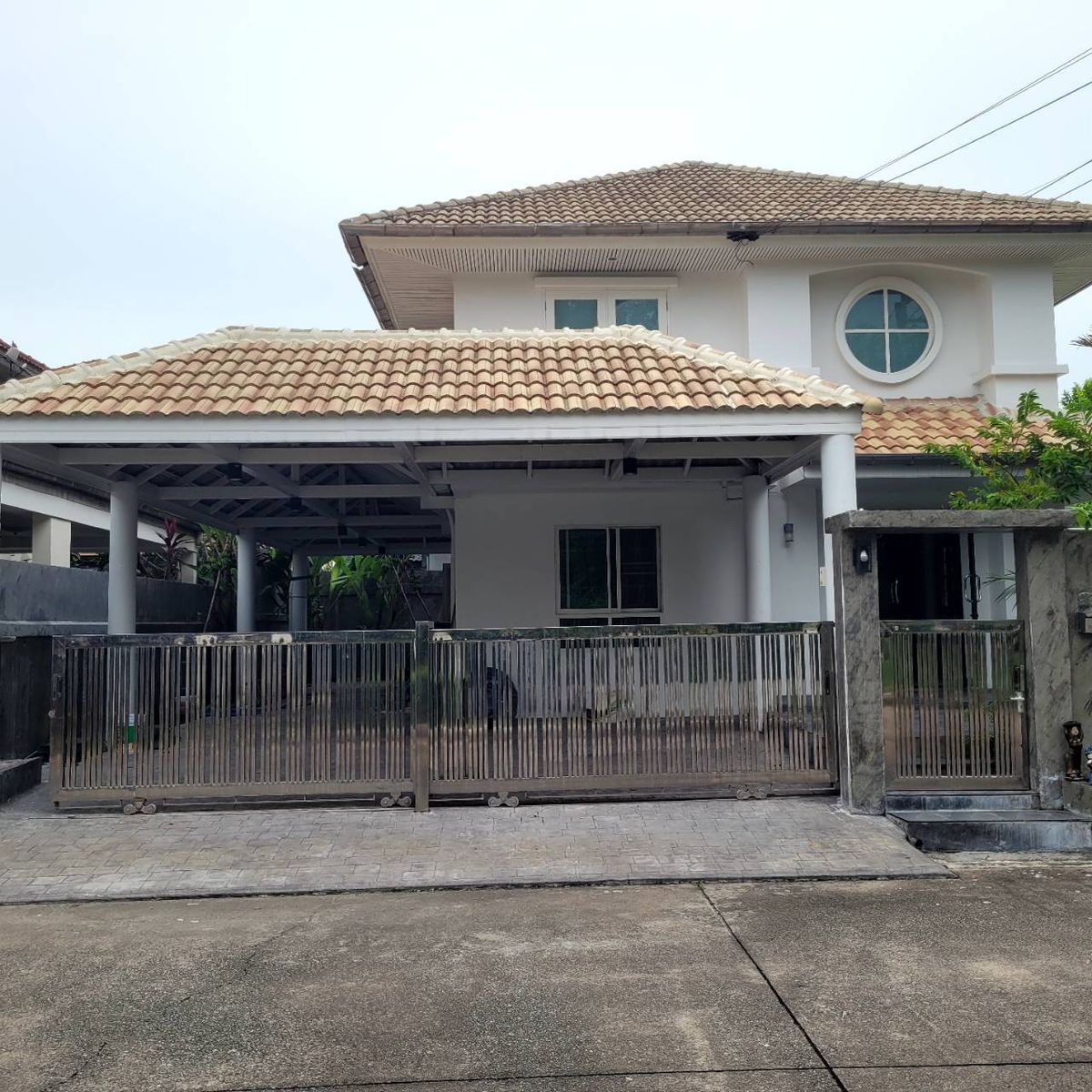 บ้านลาดกระบัง สุวรรณภูมิ : ขายและให้เช่า ชวนชื่นอ่อนนุช วงแหวน