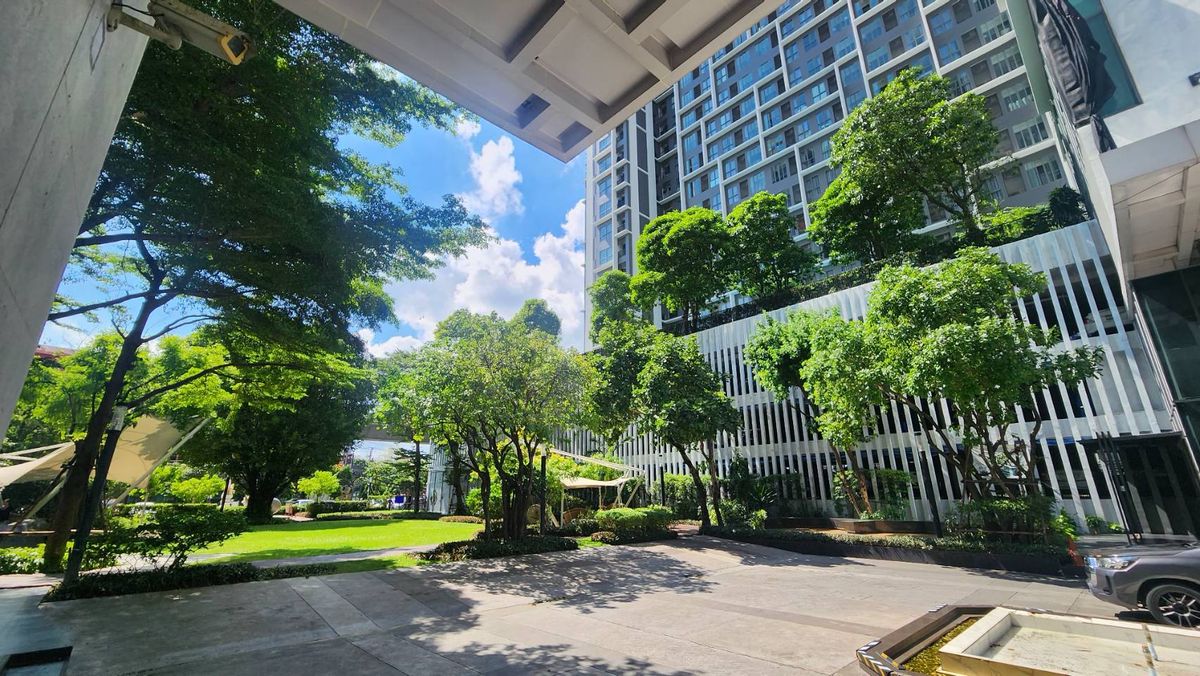 ขายคอนโดอ่อนนุช อุดมสุข : Condo for Sale: Ideo Mobi Sukhumvit 81