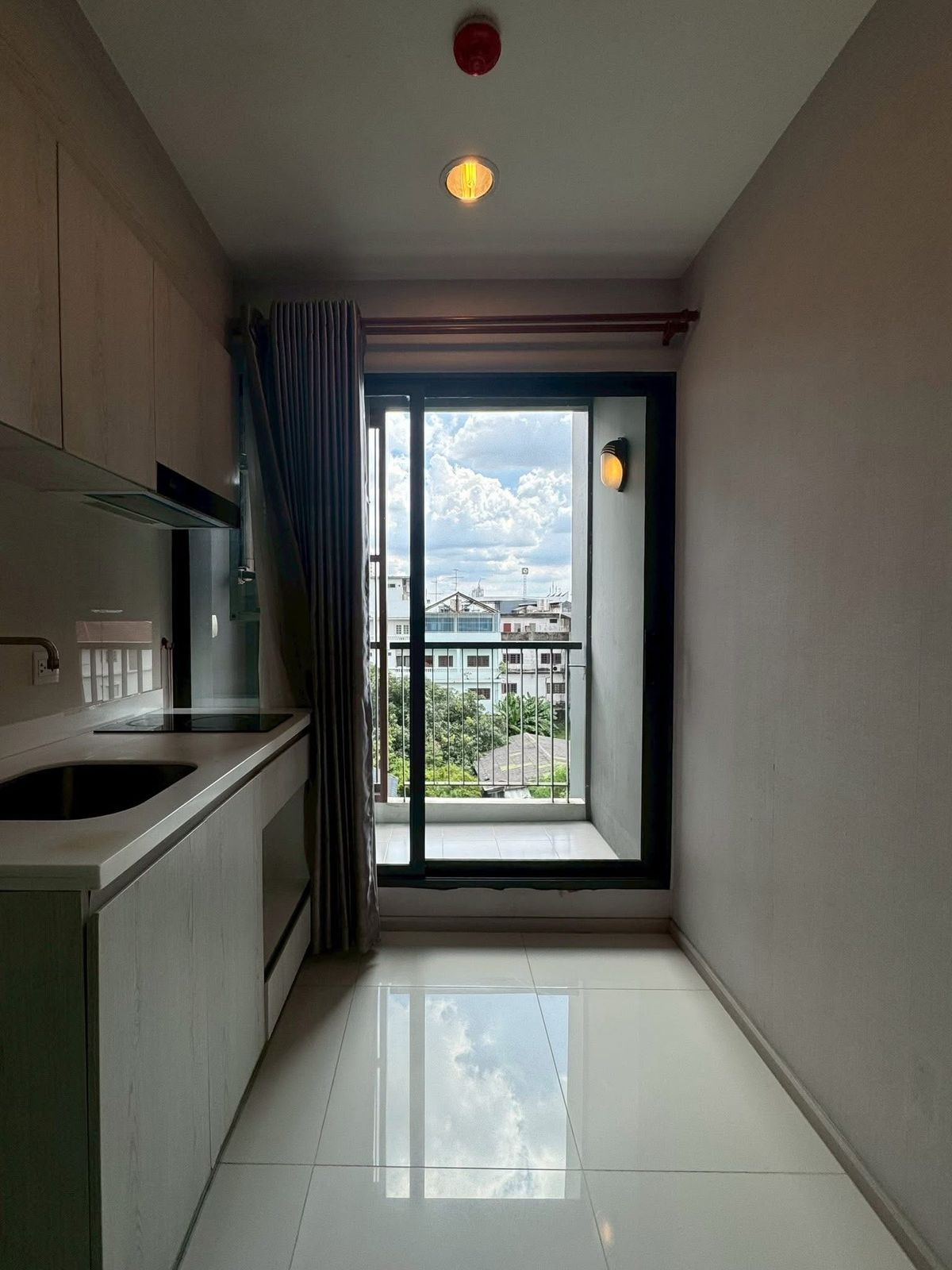 For SaleCondoPinklao, Charansanitwong : Urgent sale 📍 Life Pinklao 📍 Fully furnished and equipped, near MRT Bang Yi Khan