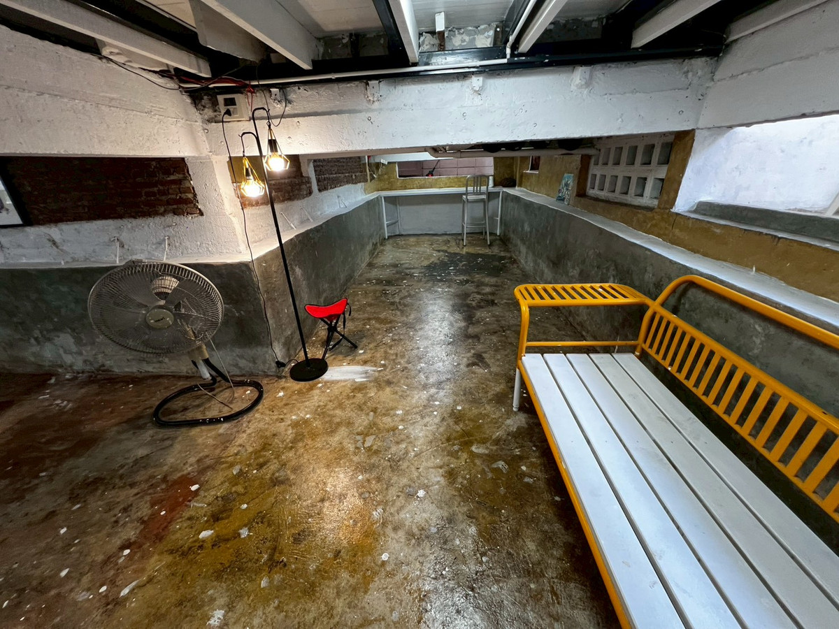 For RentHouseRattanathibet, Sanambinna : house, suitable for office use, pets allowed, Samakkee Road, near the BTS Skytrain, quiet, peaceful, and safe.